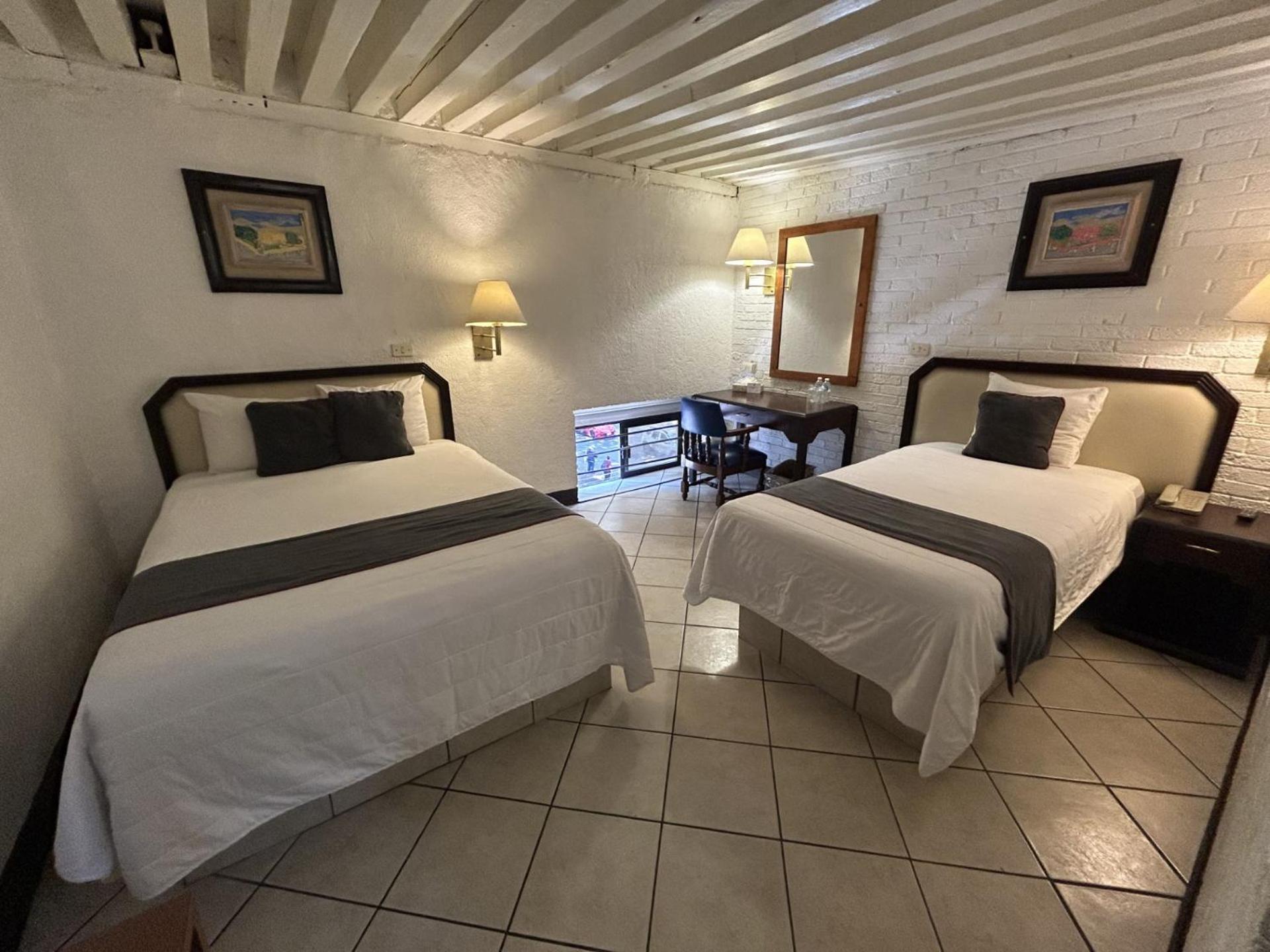 Standard Triple Room - Photo 2