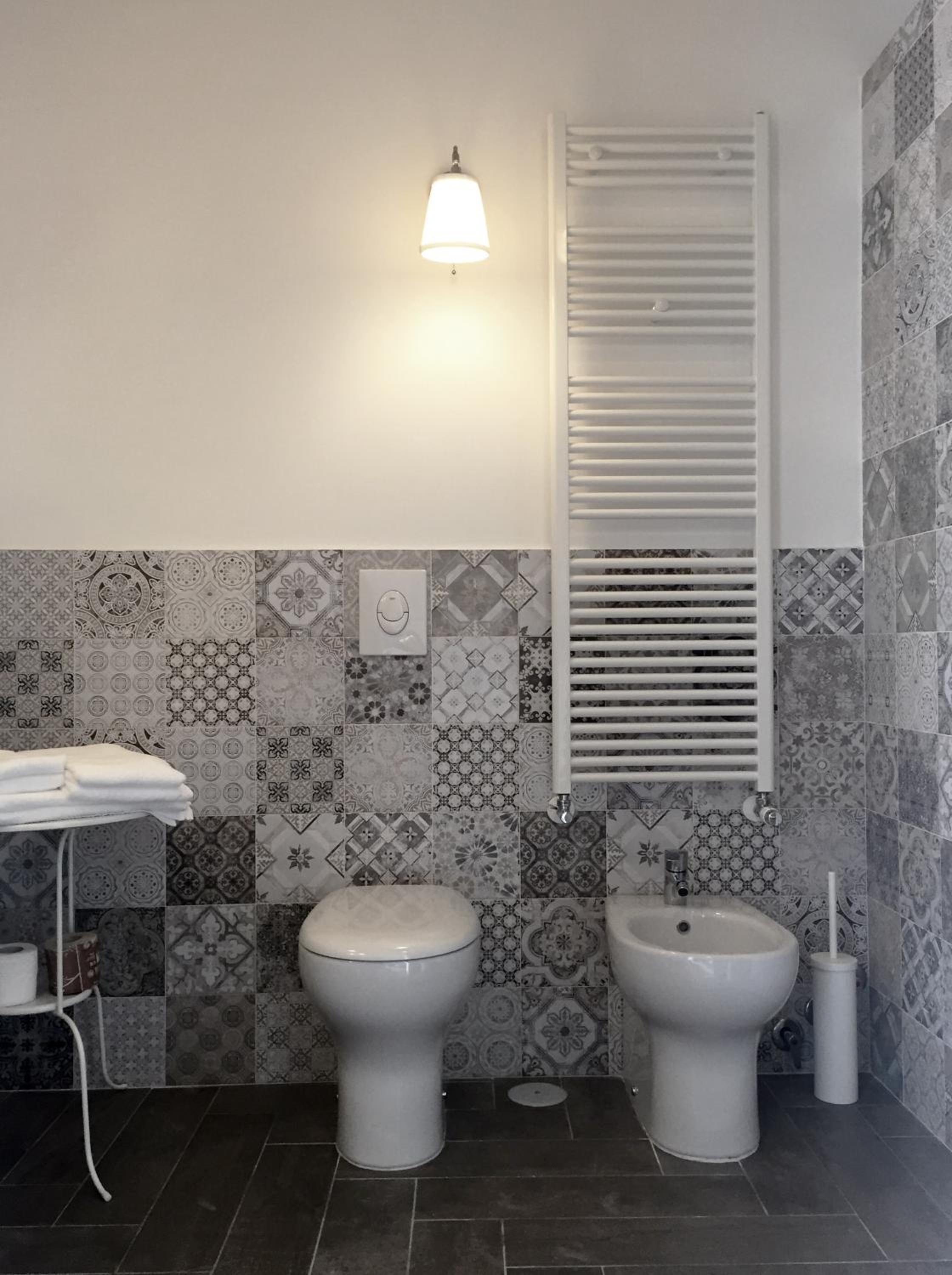 Deluxe Double Room with Balcony photo 3