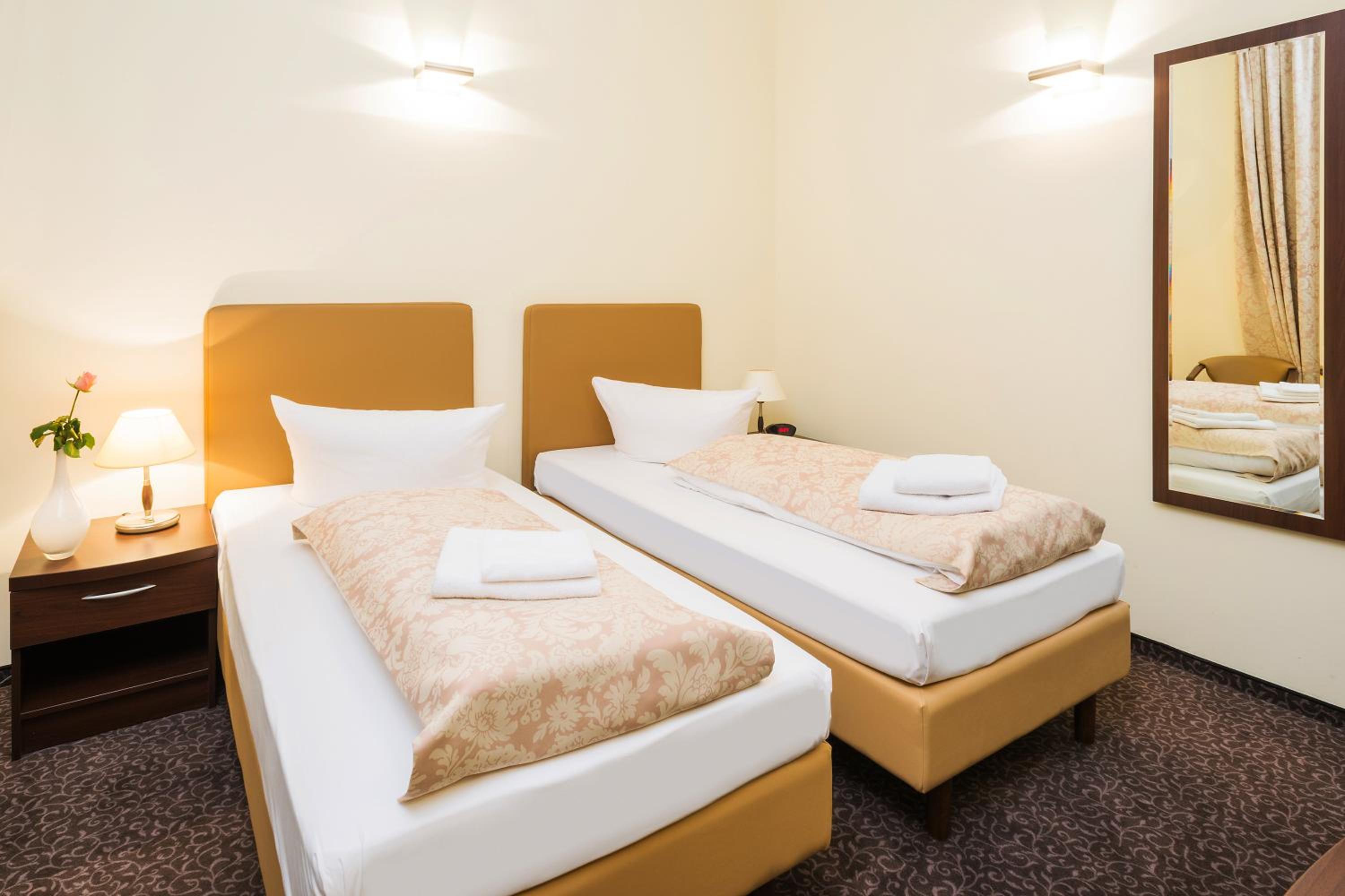 Economy Twin Room