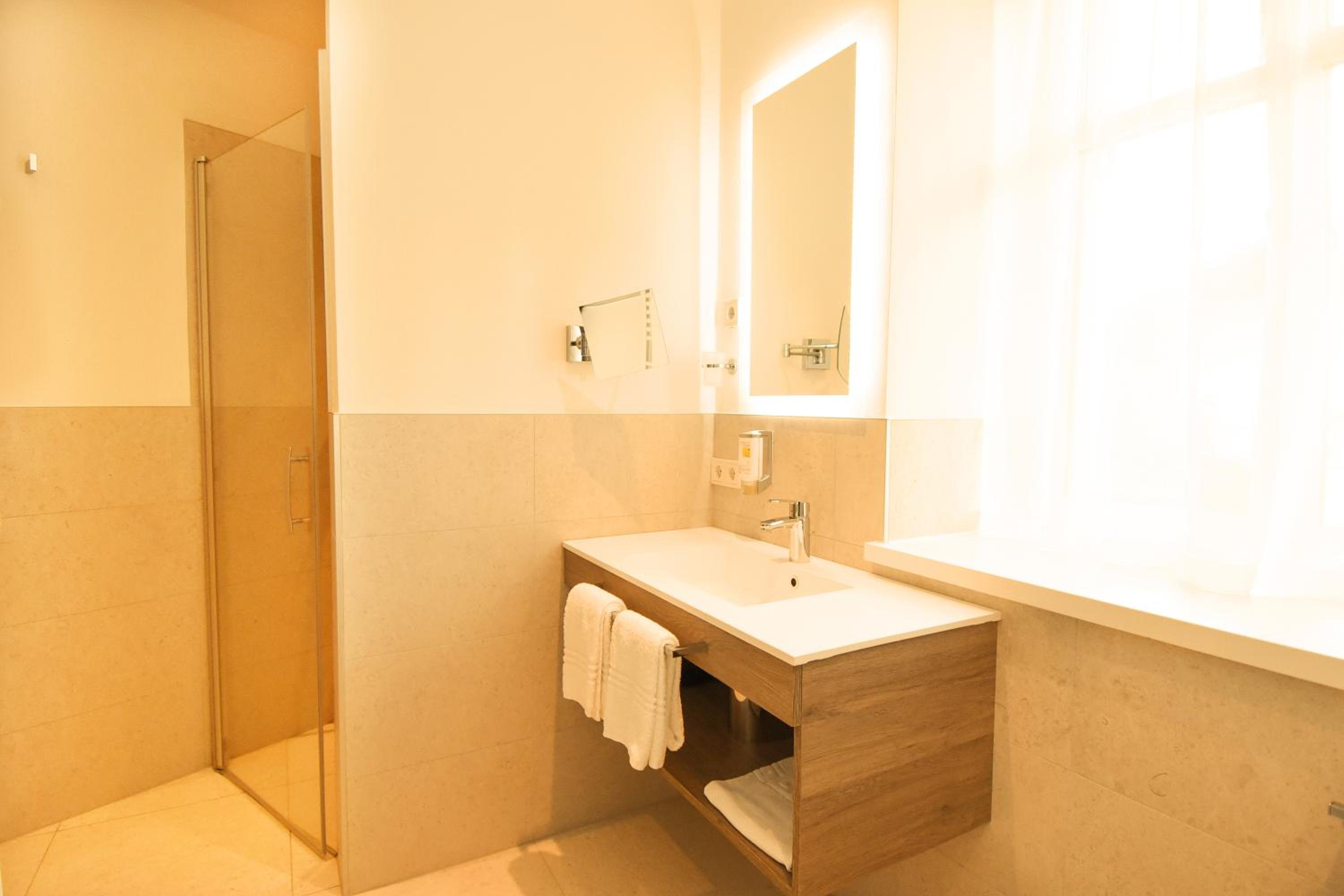 Double Room - Photo 2