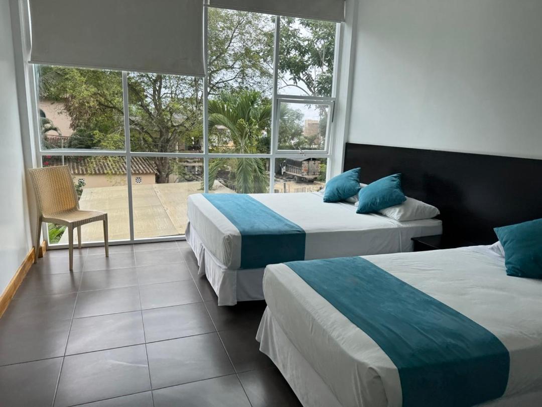 Quadruple Room with Private Bathroom photo 2