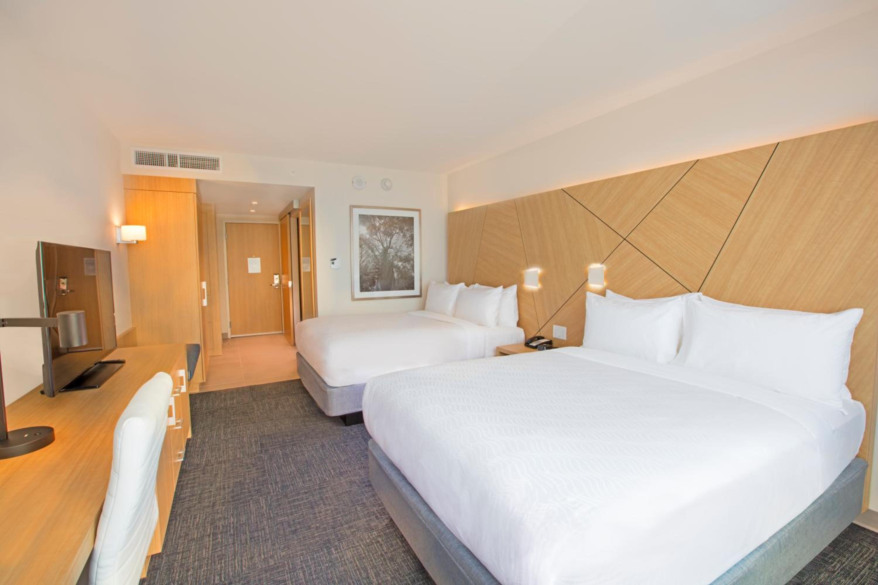 Superior Queen Room with Two Queen Beds - Bay View