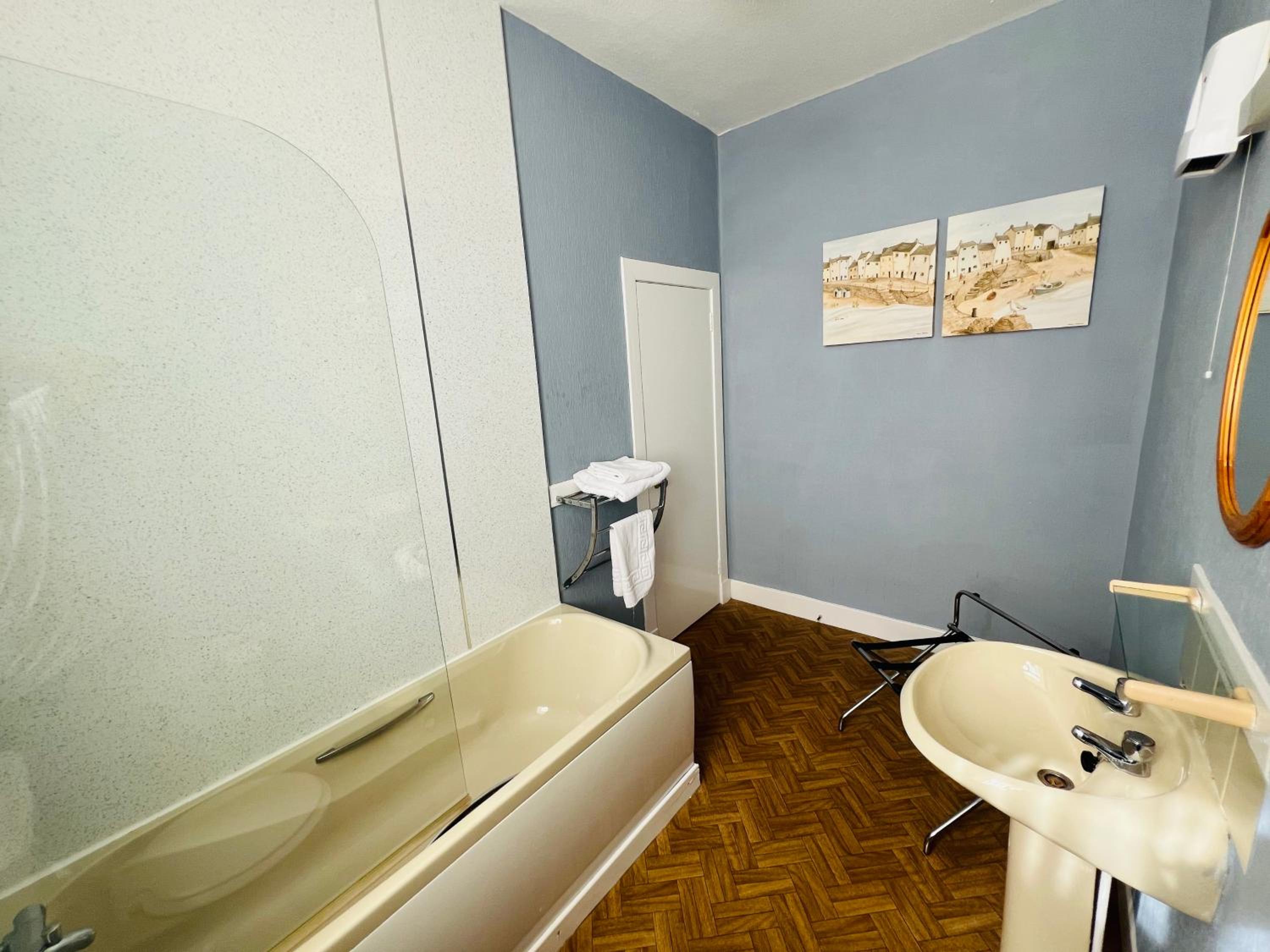 Single Room photo 1