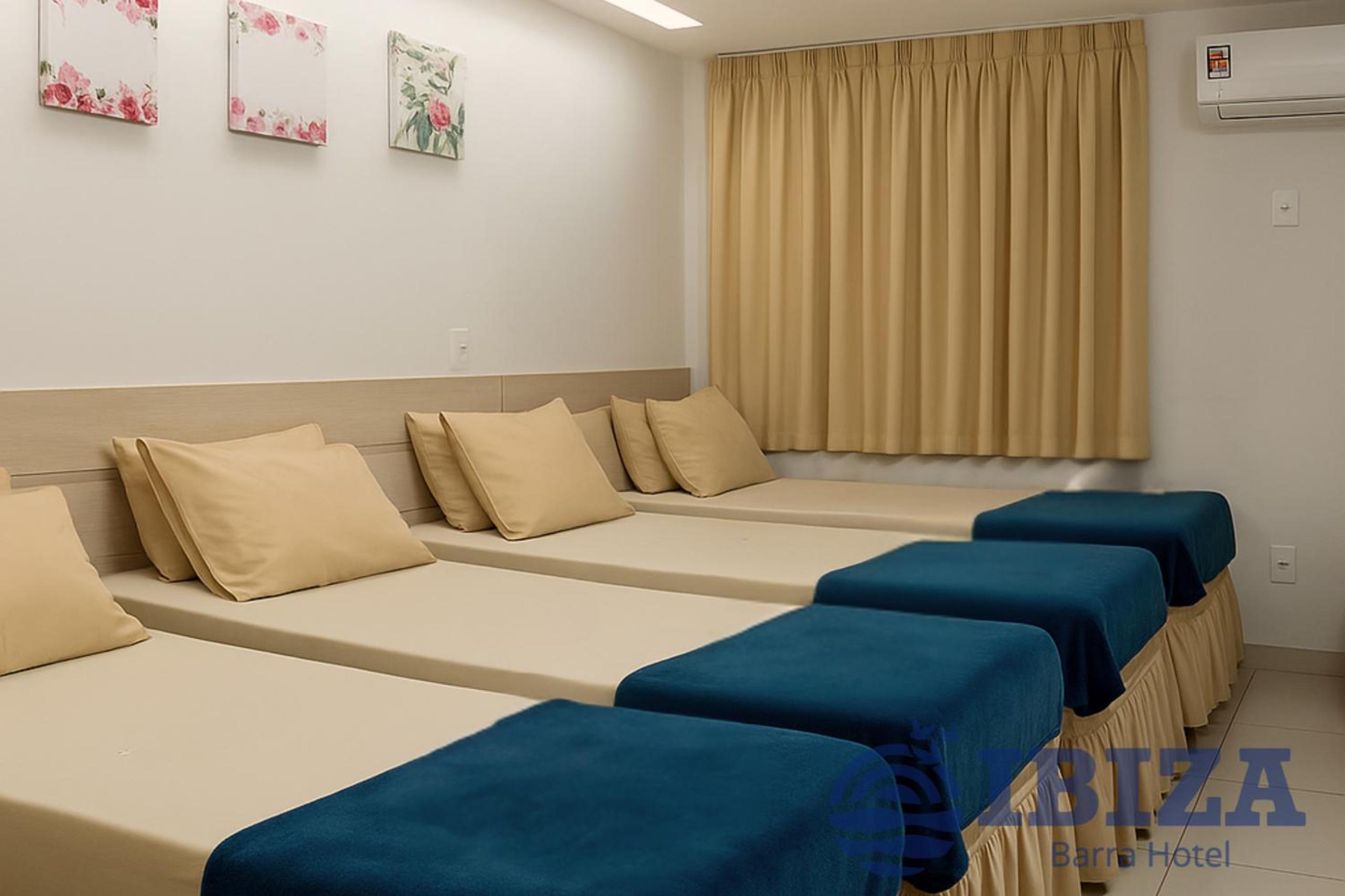 Quadruple Room with Lake View