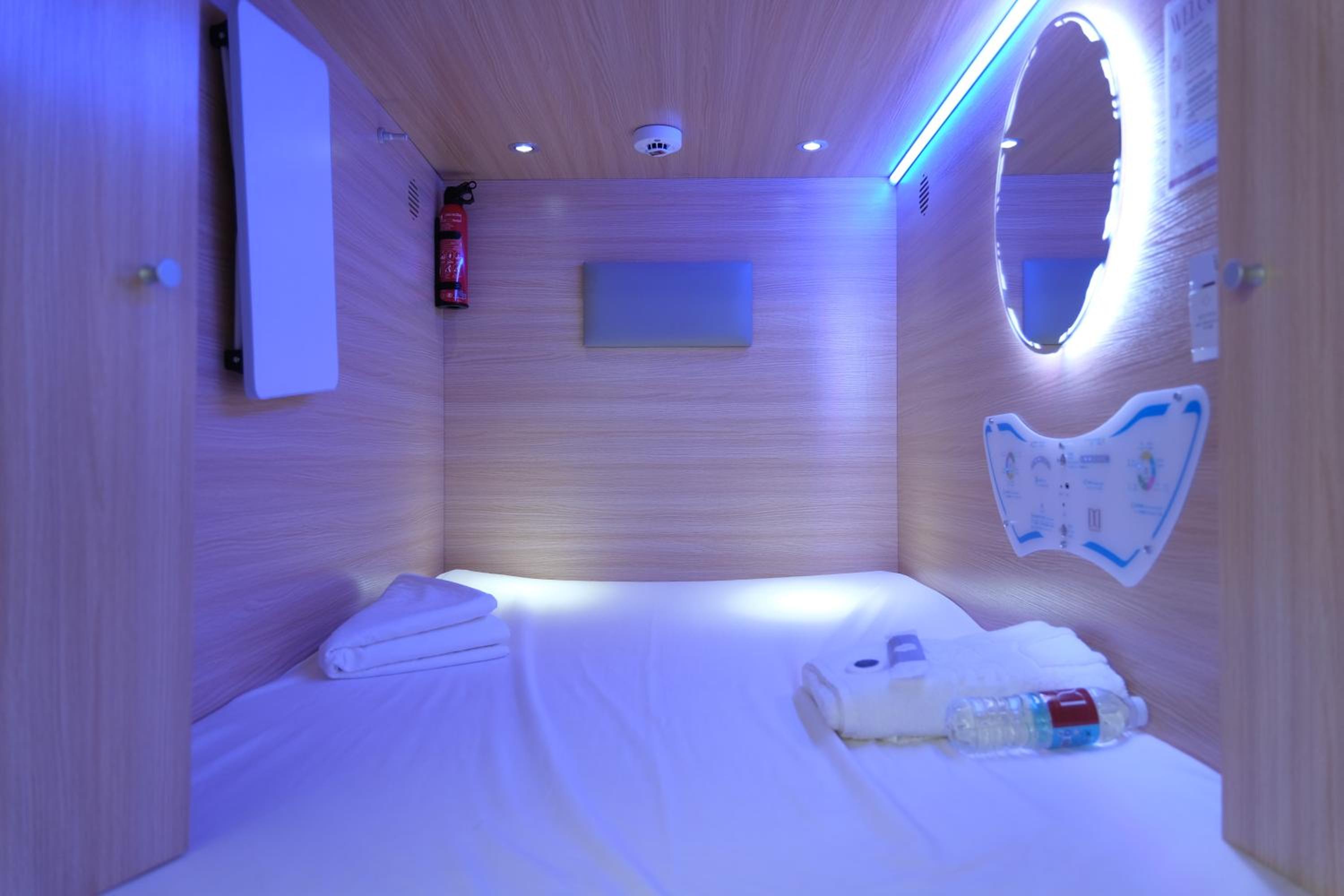 Single Room with Shared Shower and Toilet