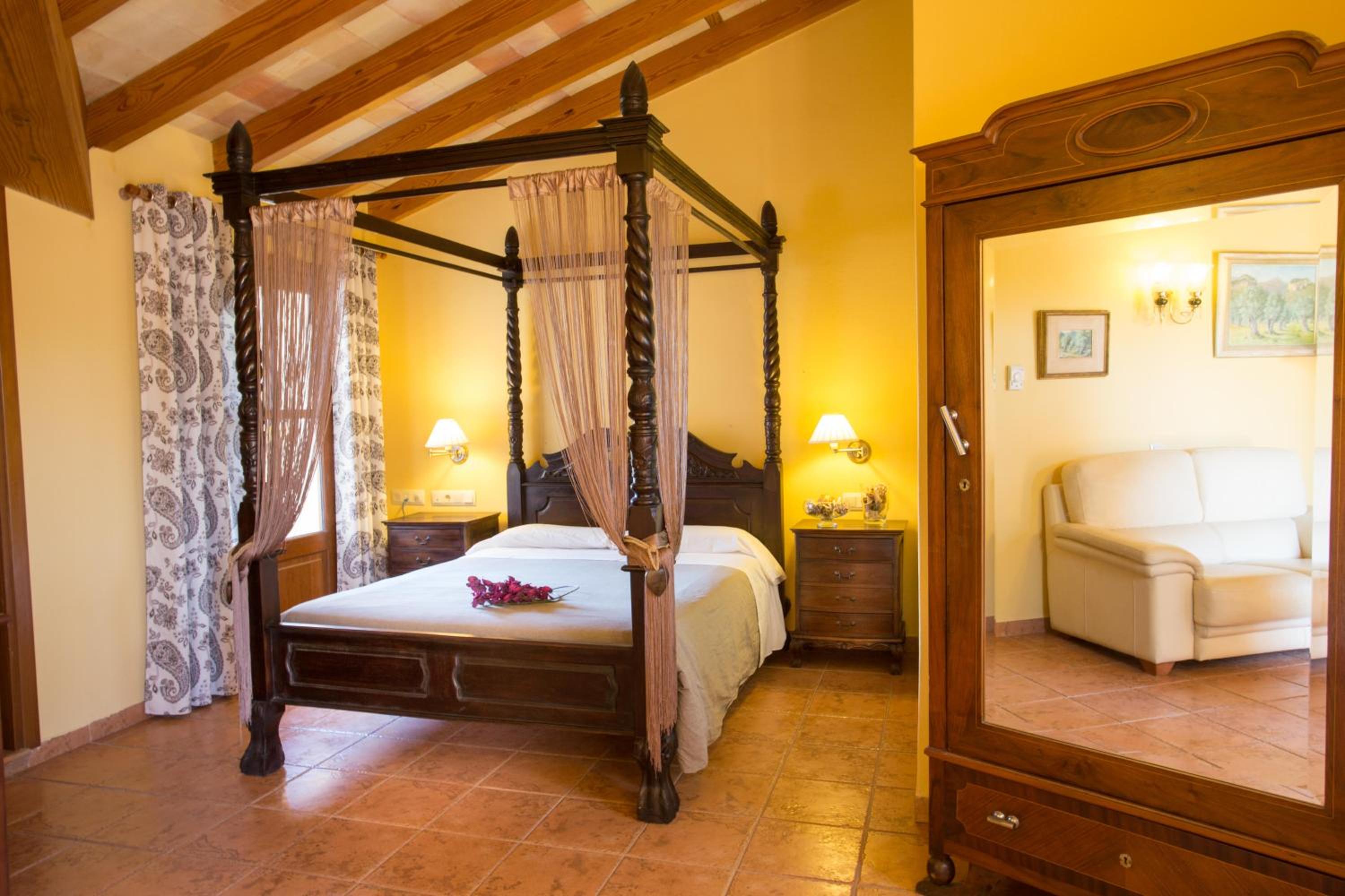 Superior Double or Twin Room - Photo 2