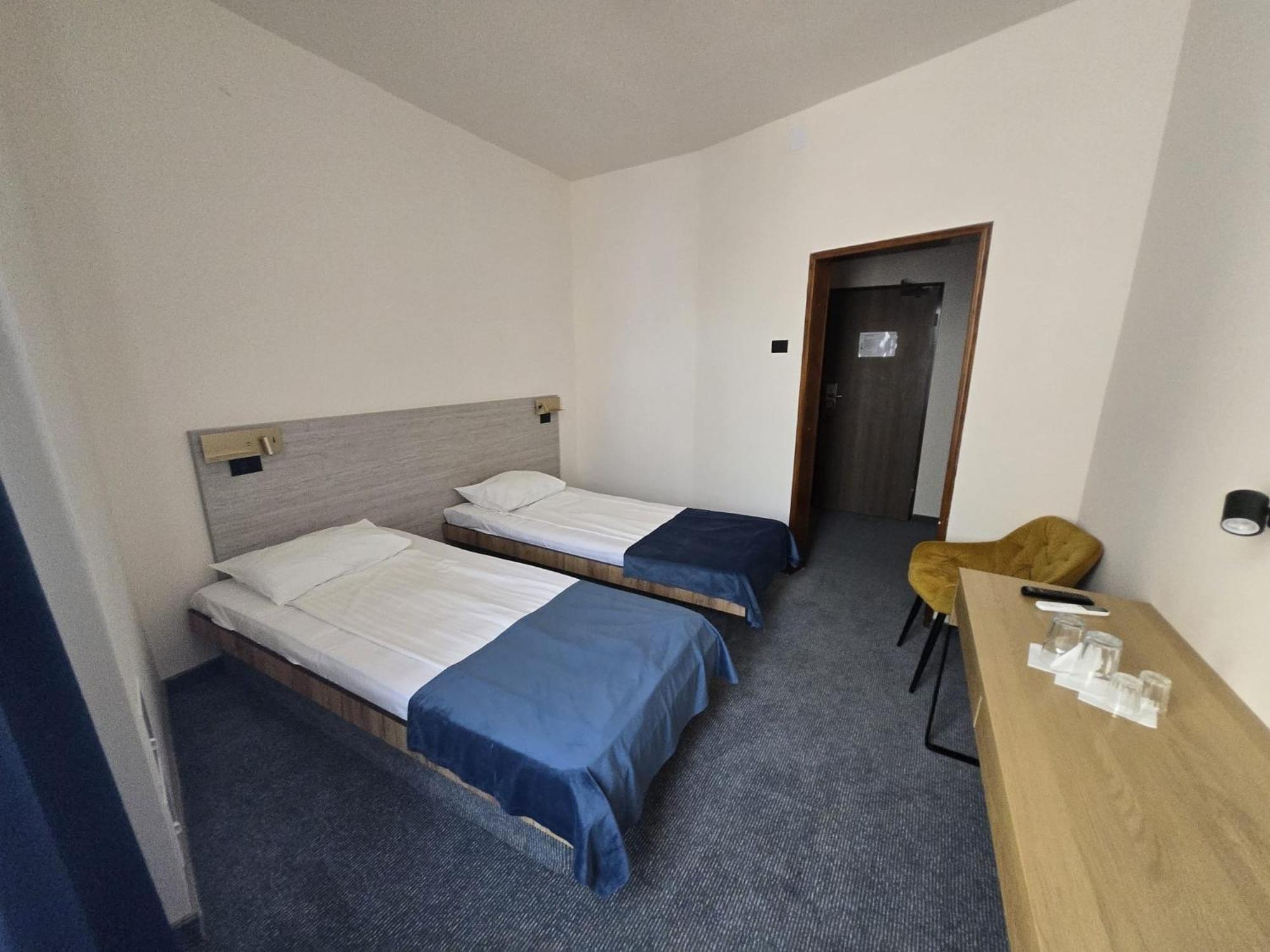 Superior Twin Room - Photo 1