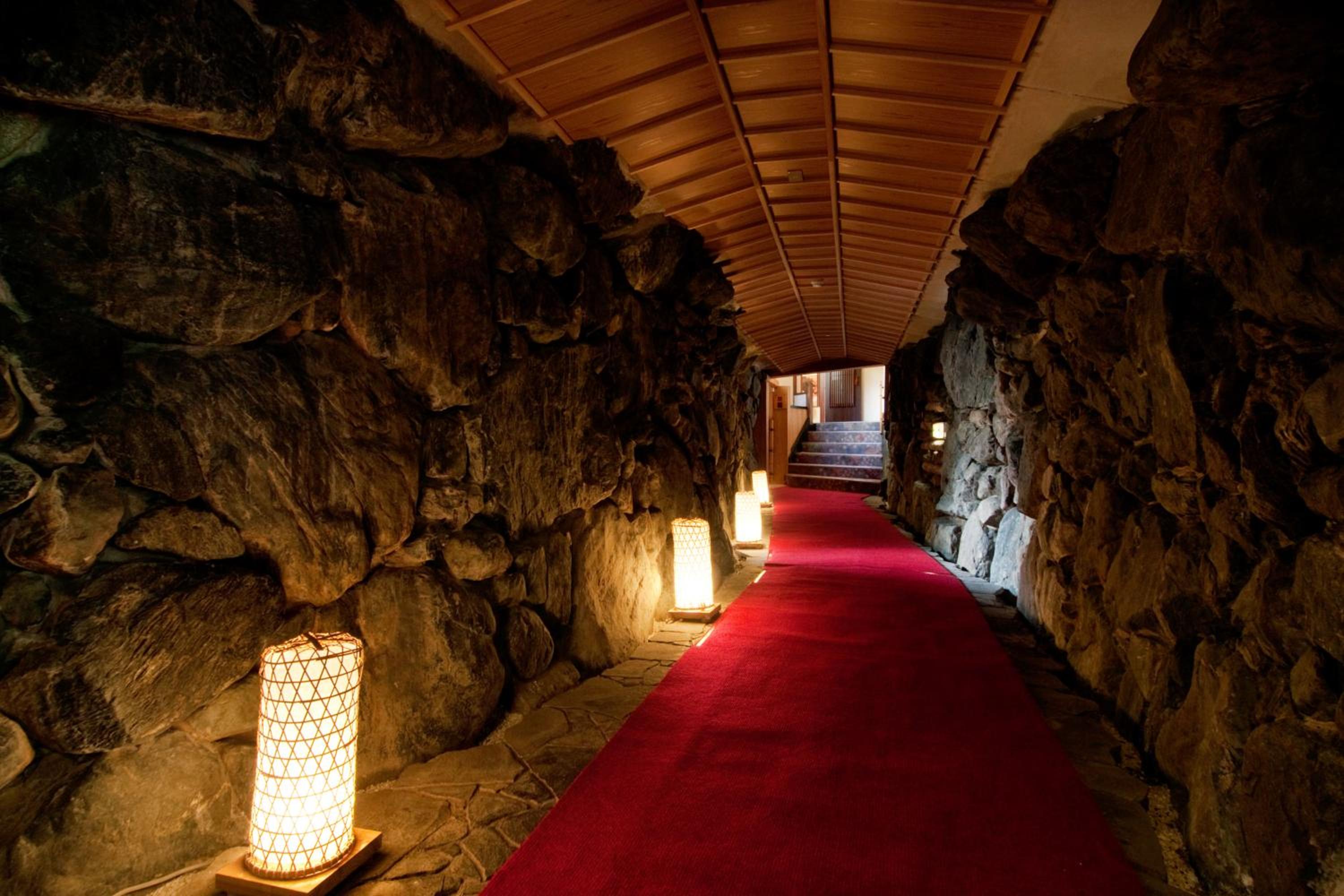 Japanese-Style Triple Room with Private Bathroom (Shirakikan) photo 3