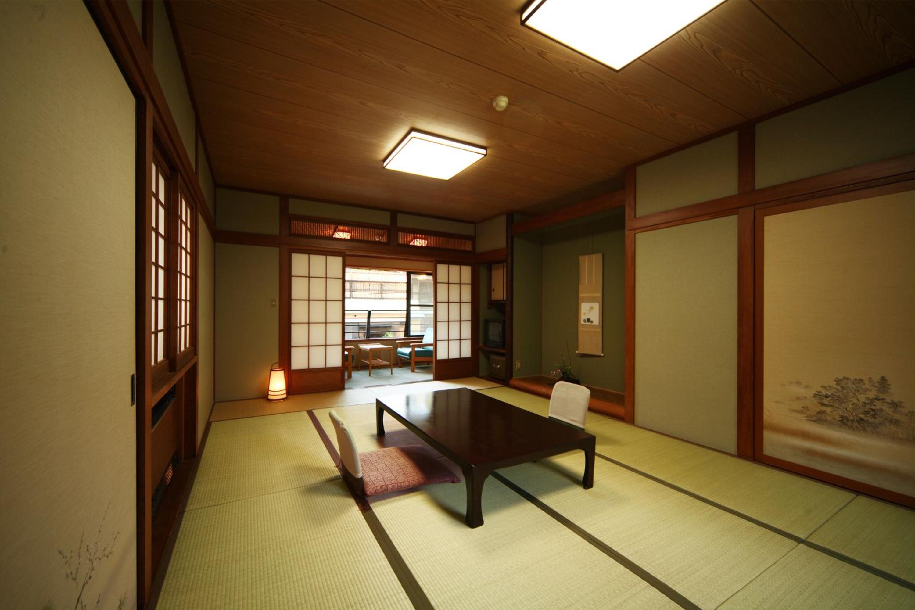 Japanese-Style Triple Room with Shared Bathroom (Yubarukan) photo 1