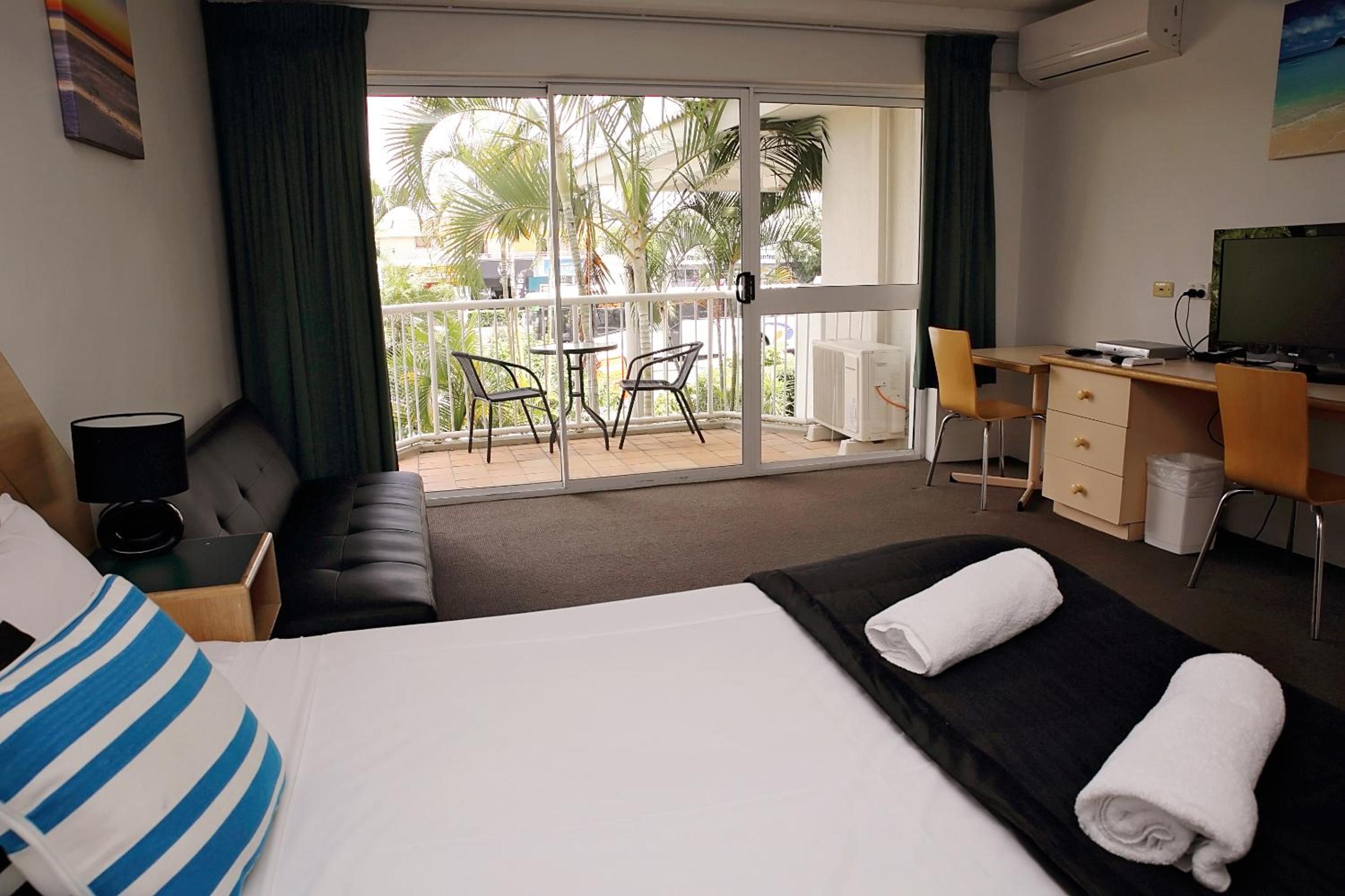Double Room - Photo 5