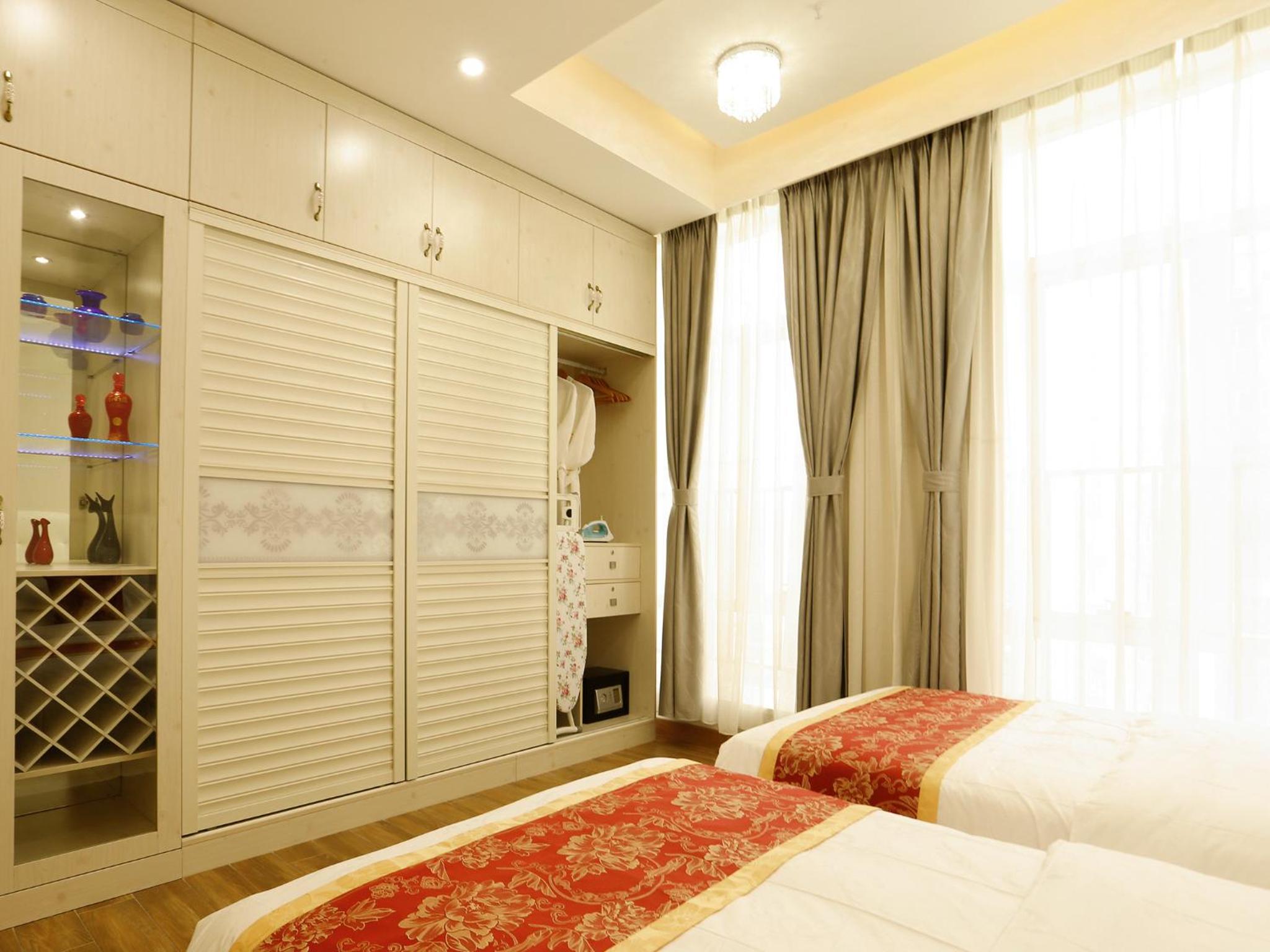 Deluxe Triple Room - Photo 2