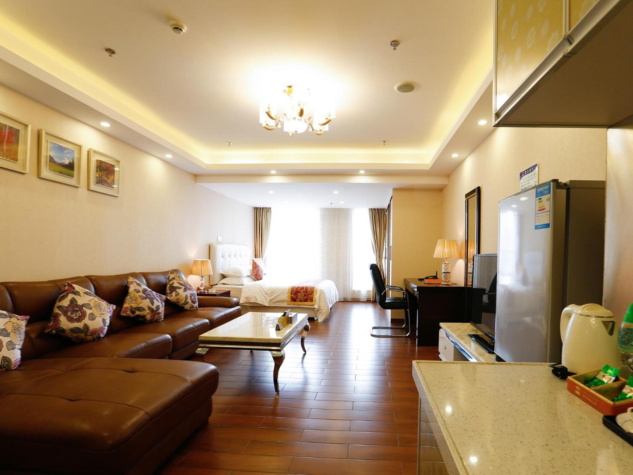 Deluxe Queen Room - Photo 6
