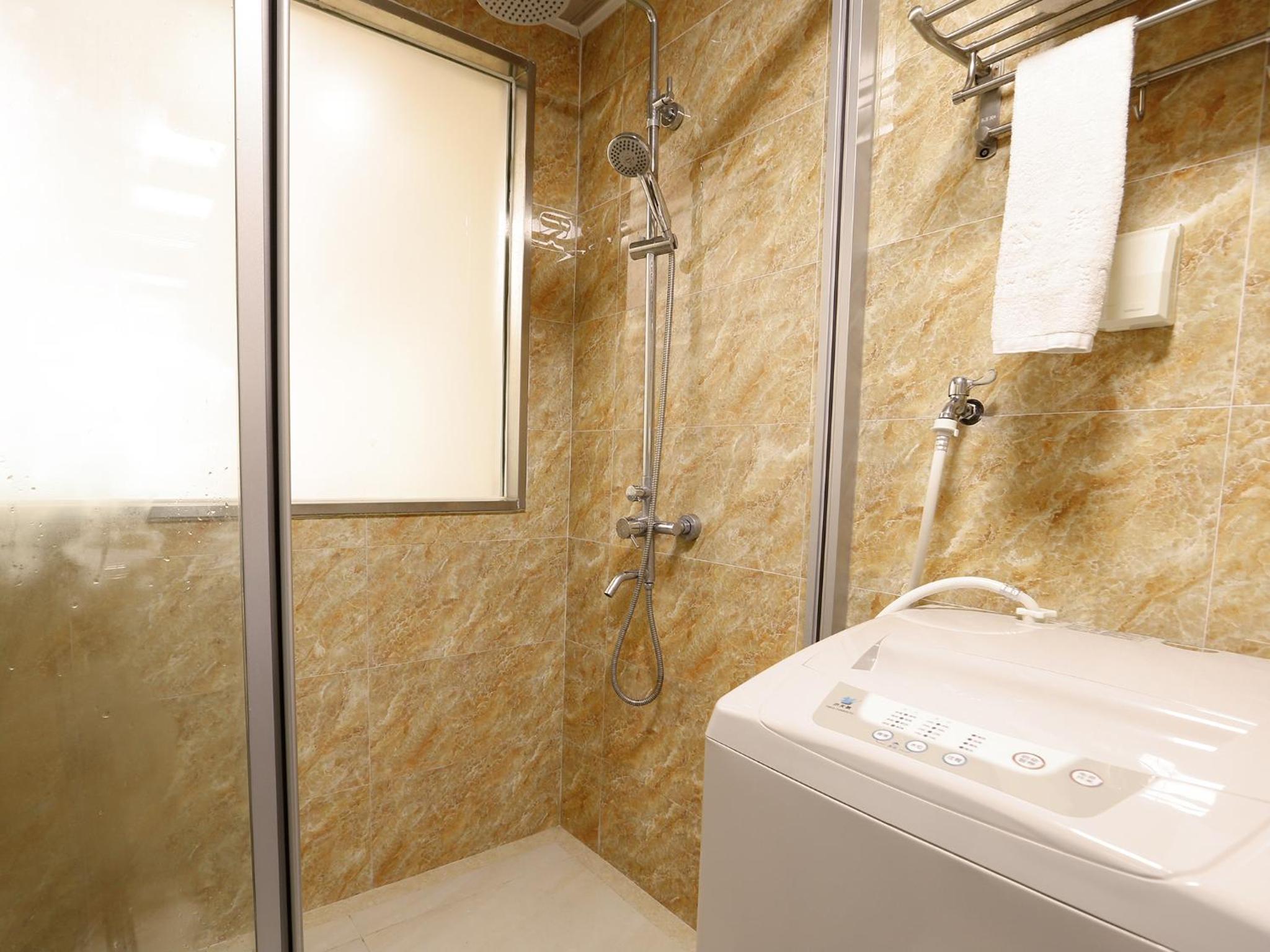 Deluxe Queen Room - Photo 3