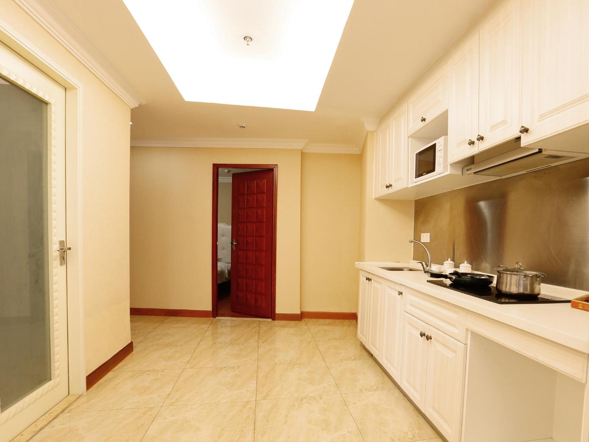 Superior Two-Bedroom Apartment - Photo 2