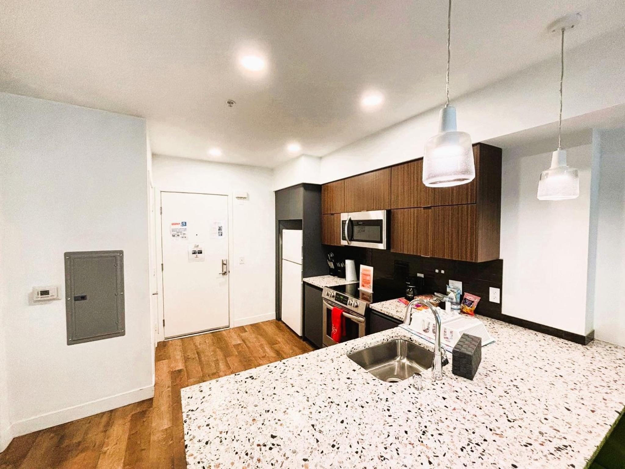 One-Bedroom Apartment with Balcony