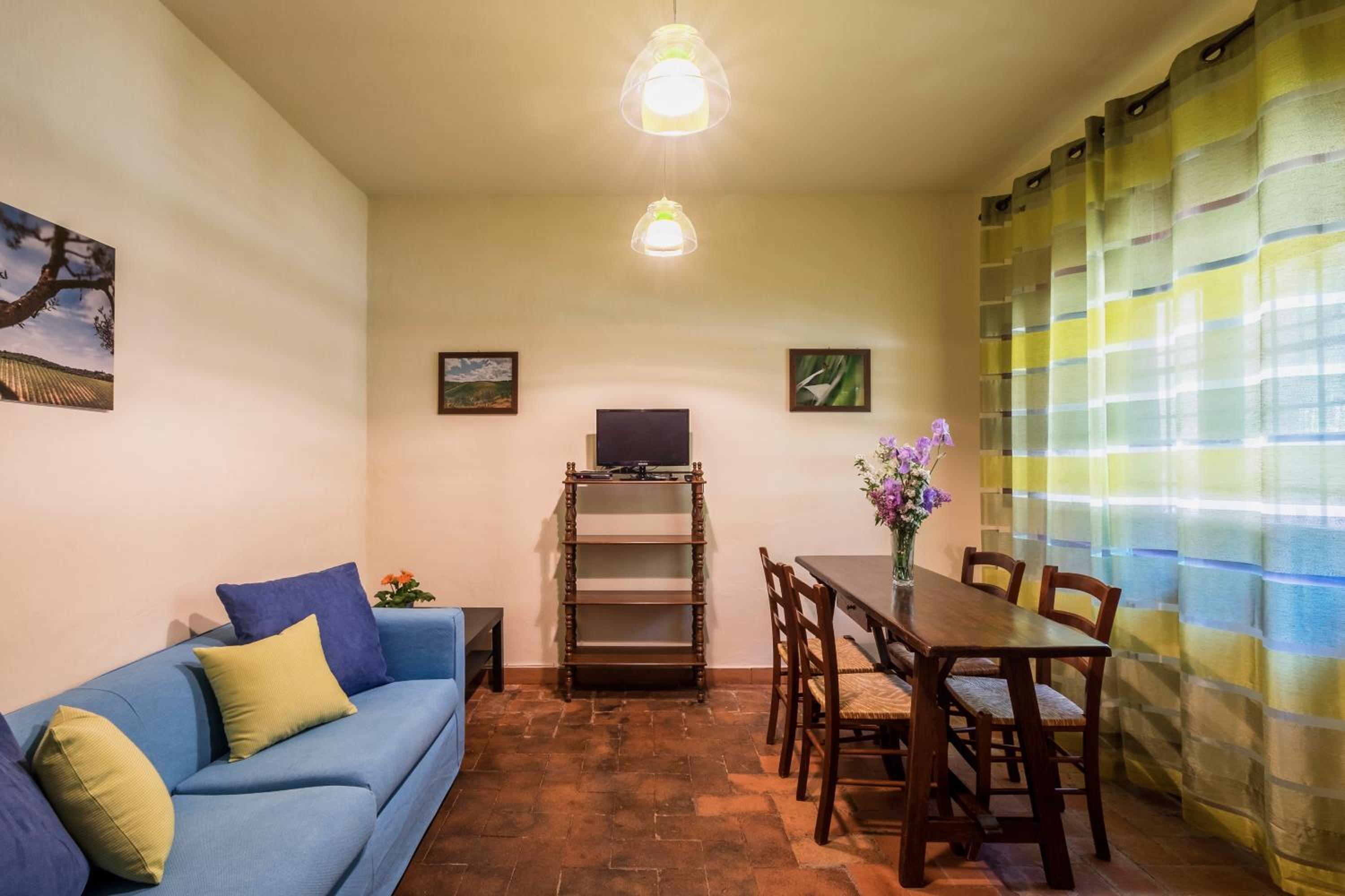 Apartment - Split Level photo 1