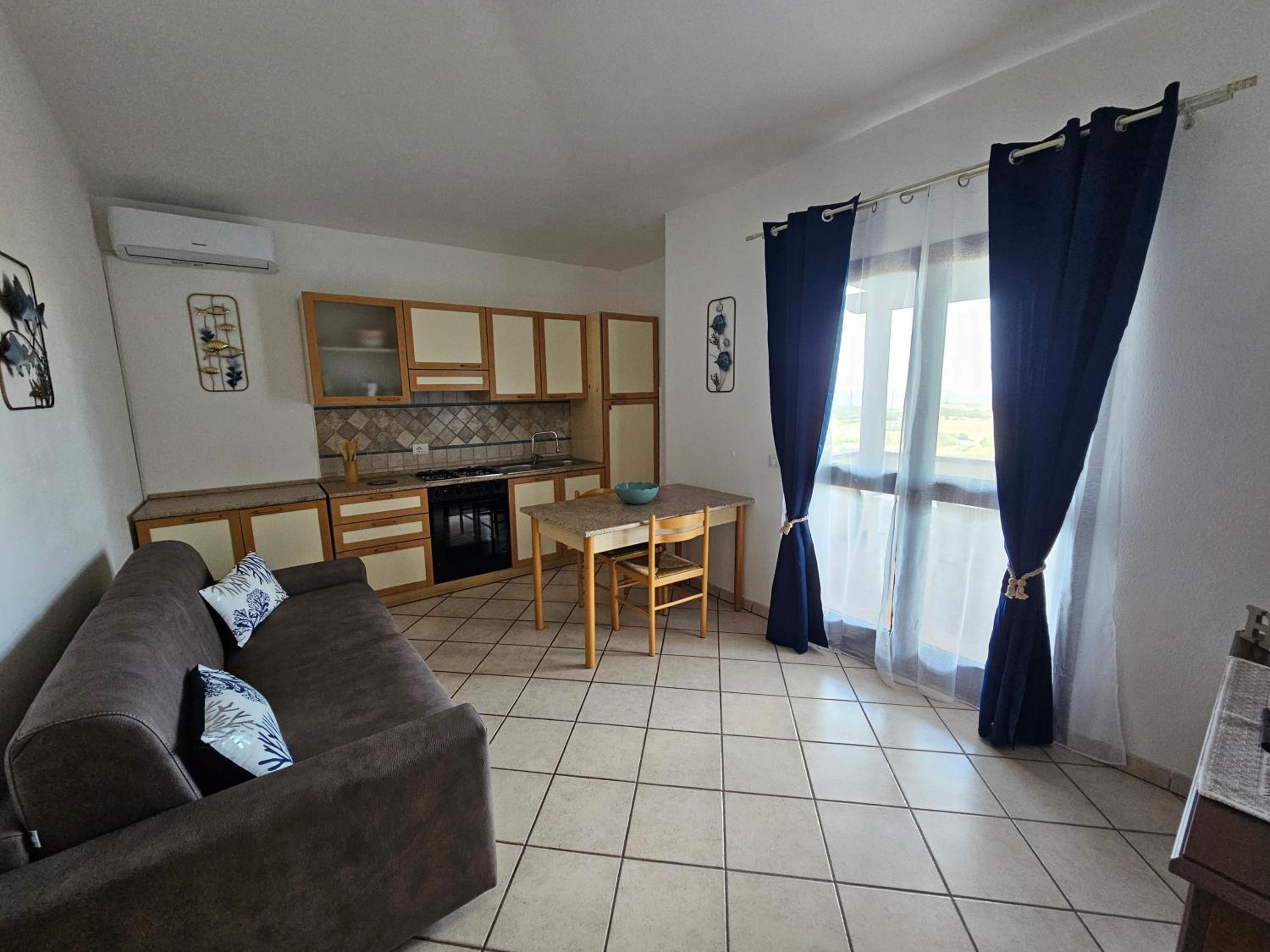 One-Bedroom Apartment with Sea View photo 3