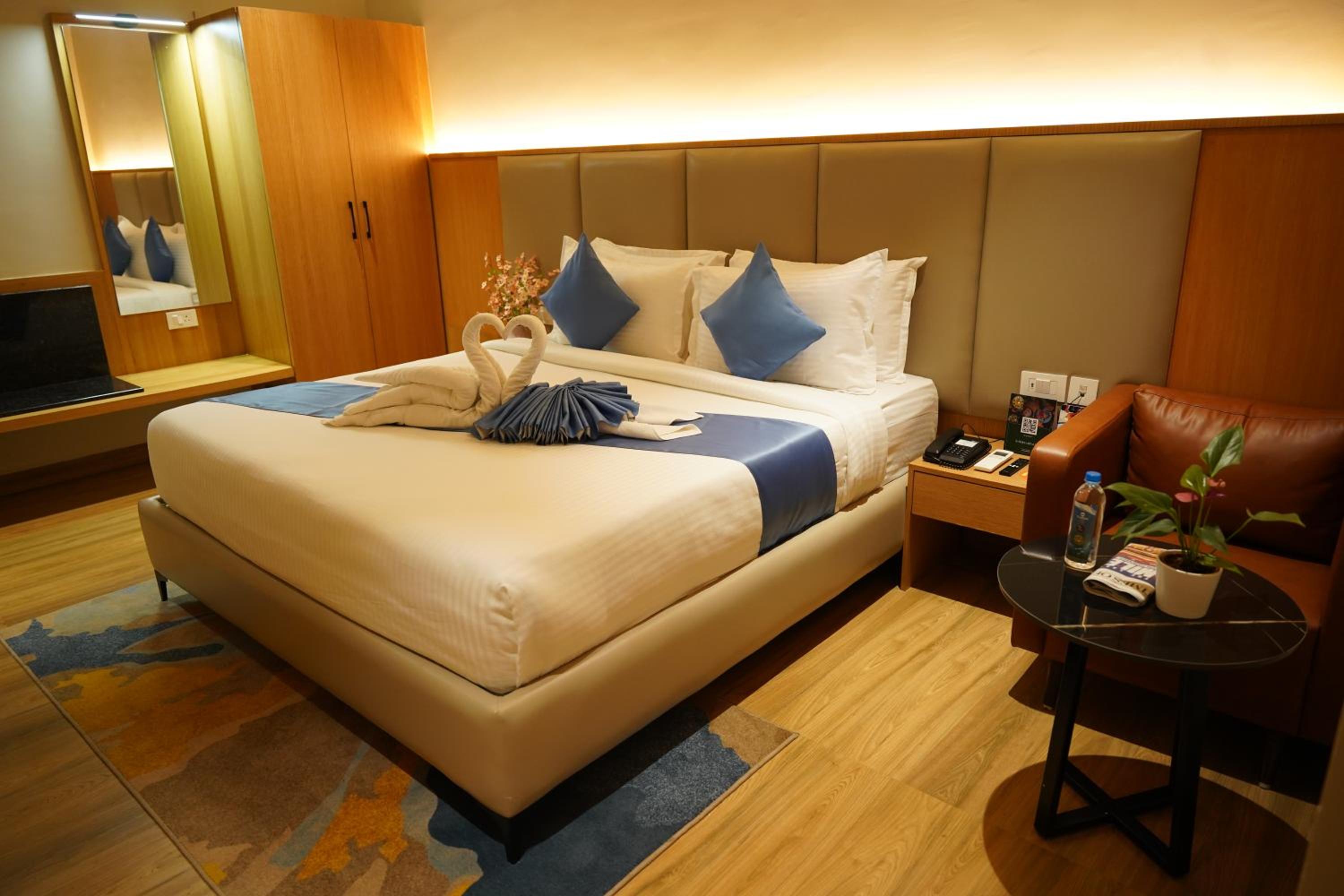 Superior King Room