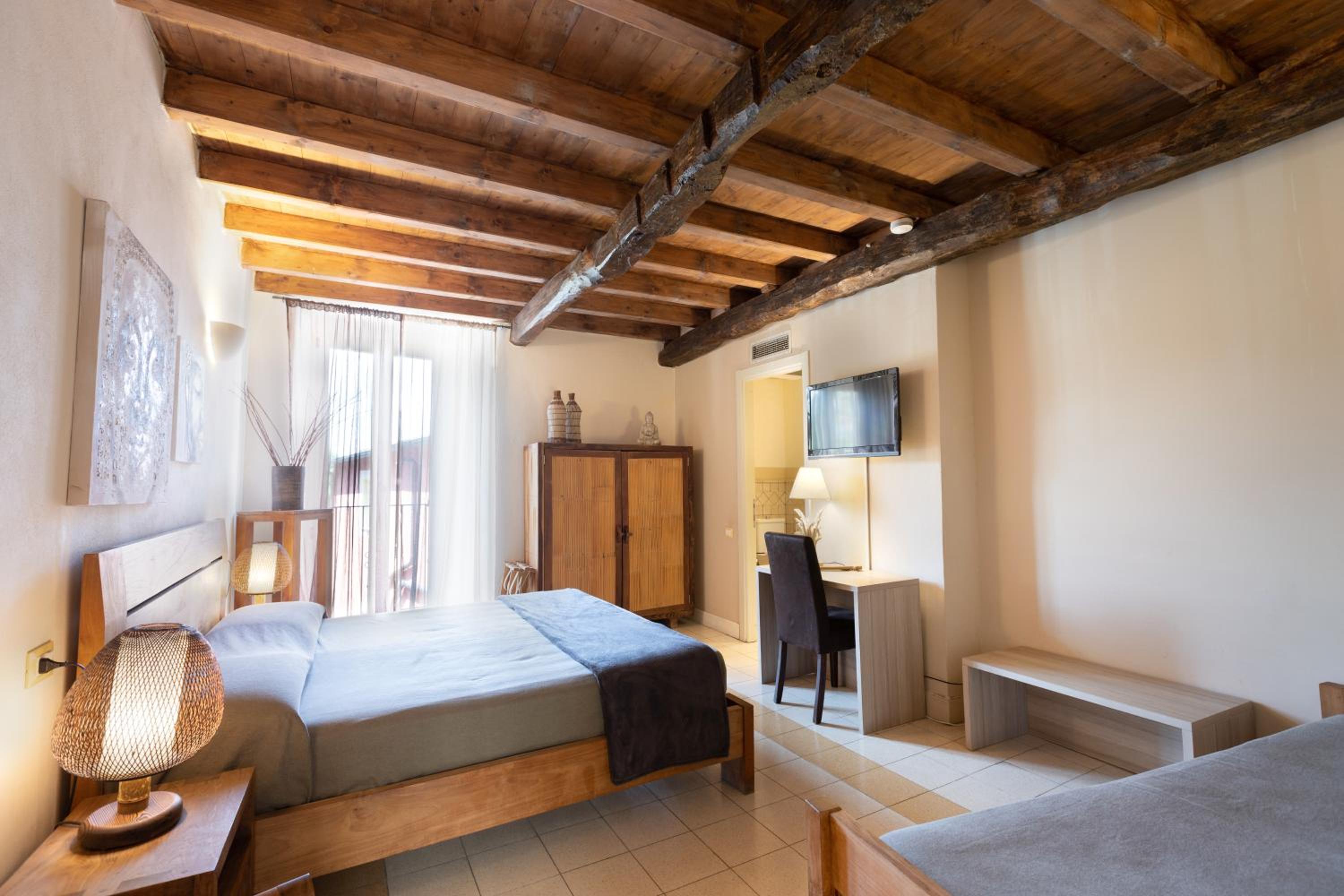 Classic Triple Room photo 1