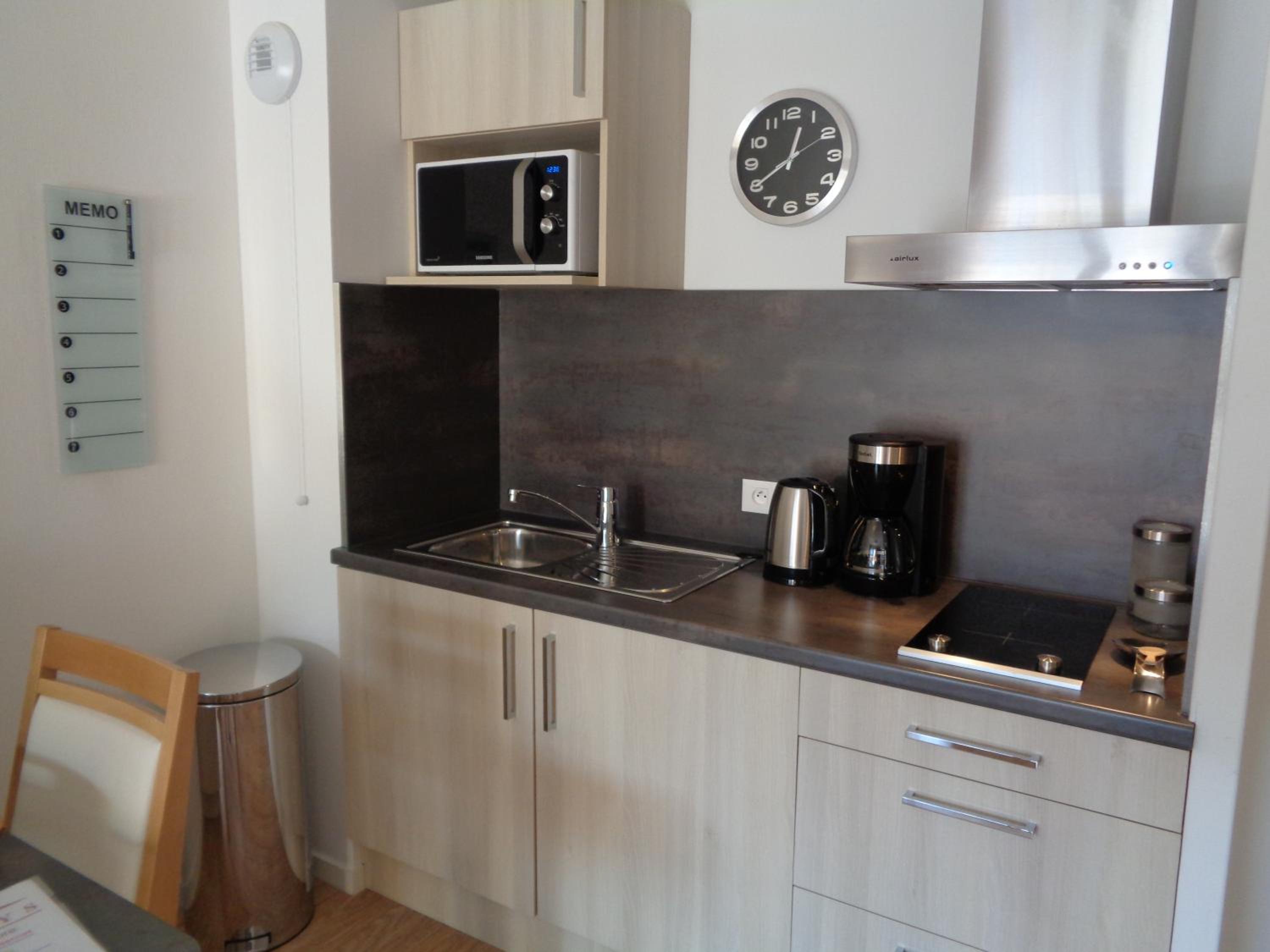 Studio Apartment photo 1