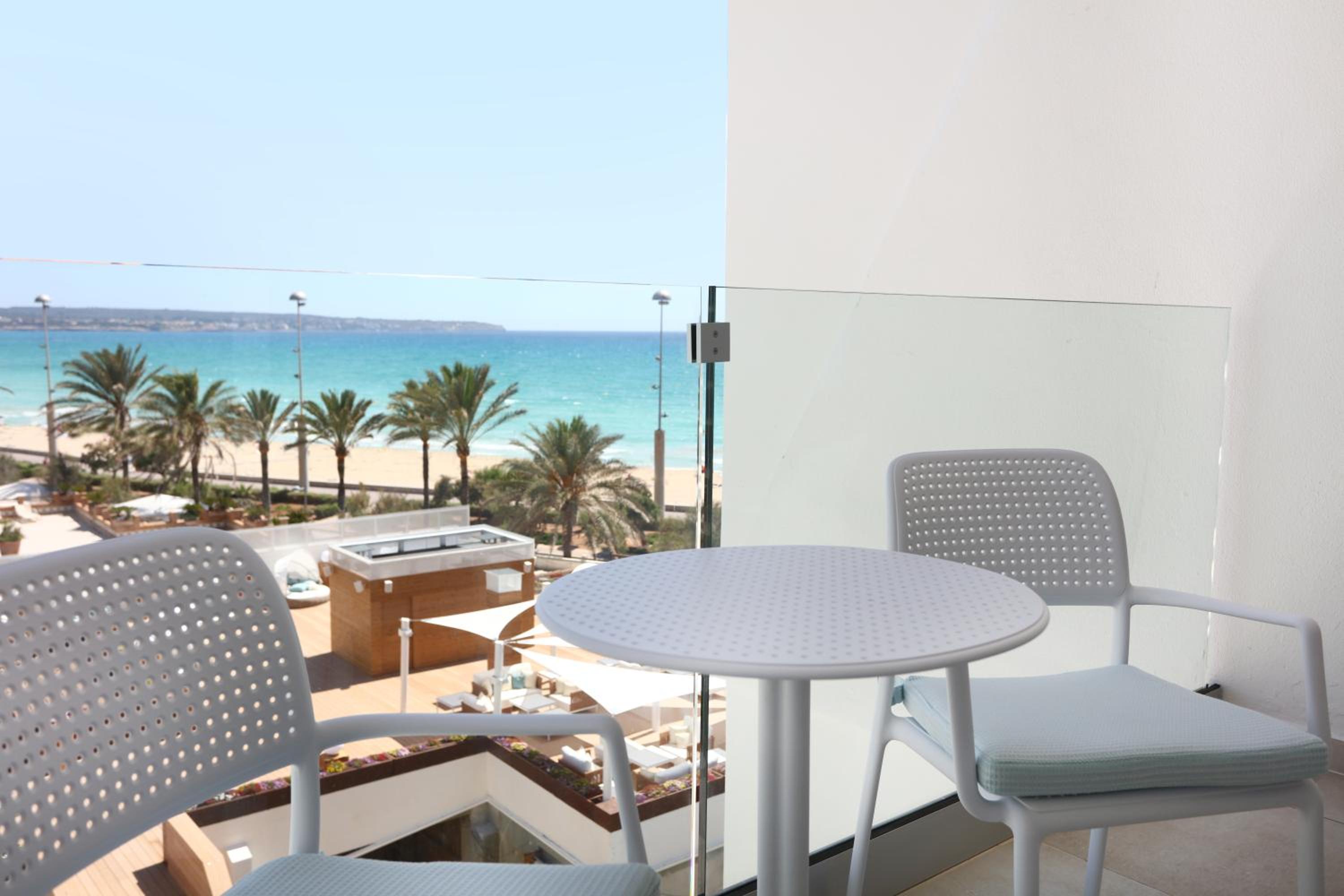 Double Room with Partial Sea View