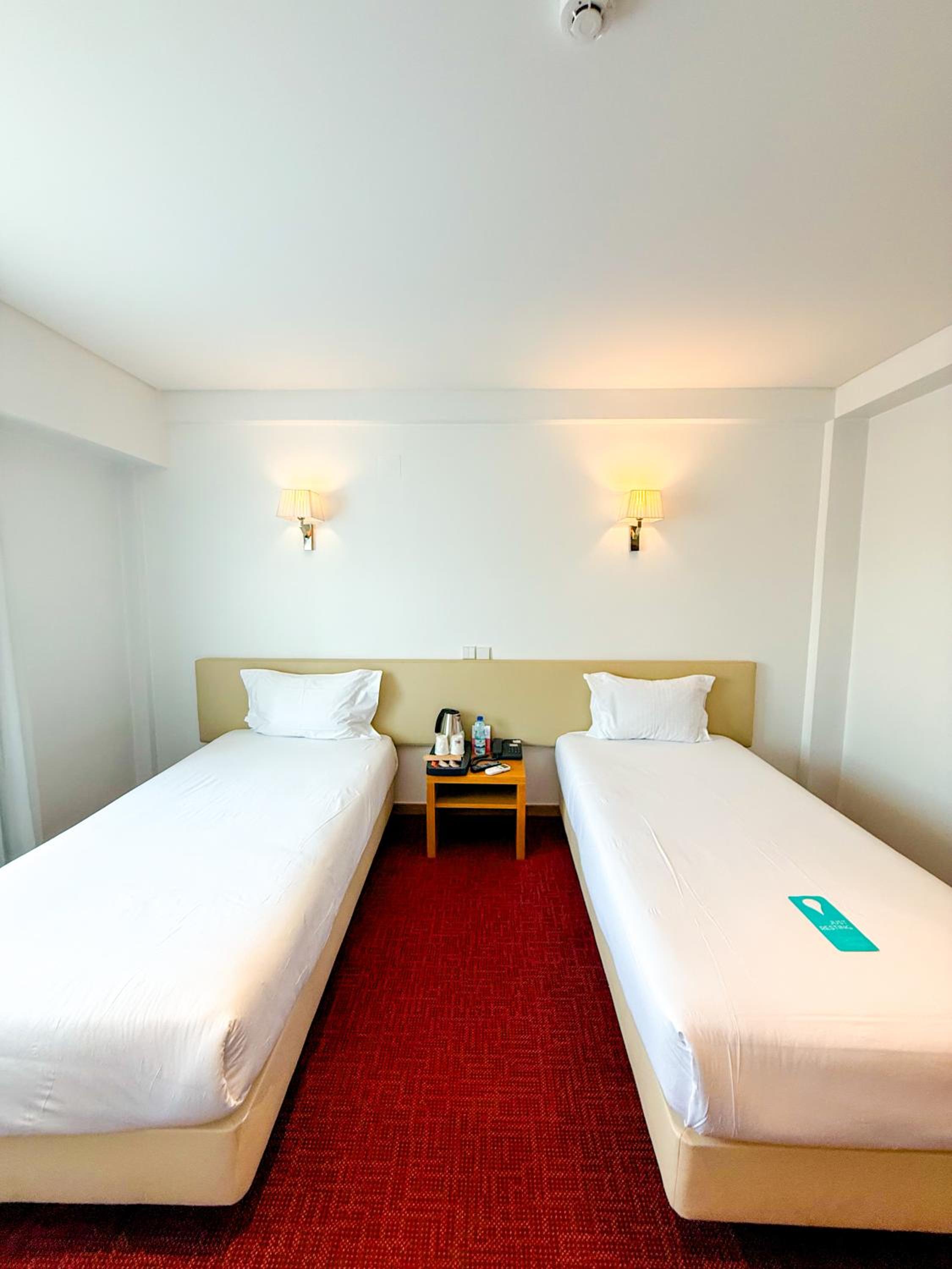 Standard Twin Room photo 2