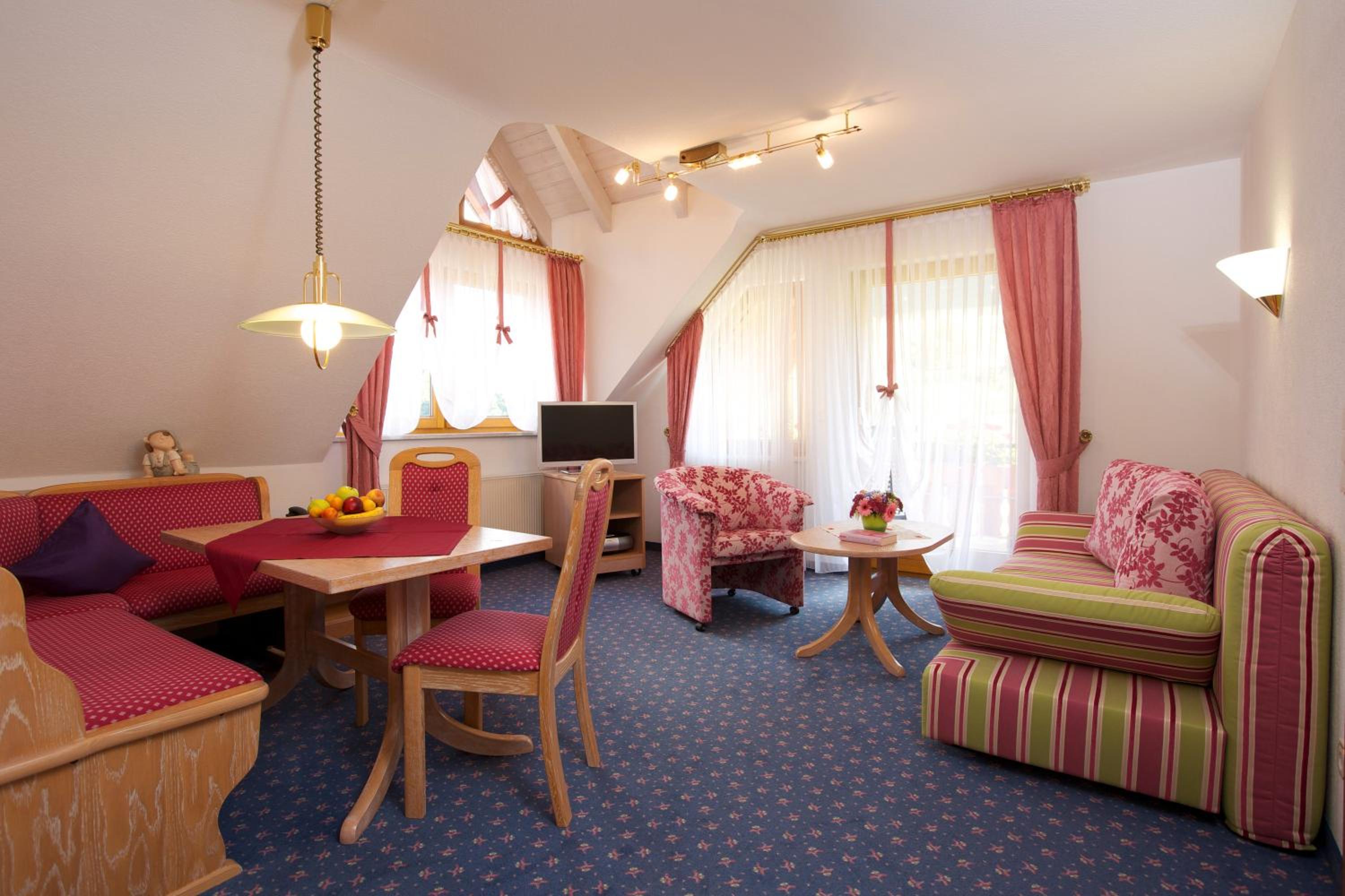 Superior One-Bedroom Apartment with Balcony