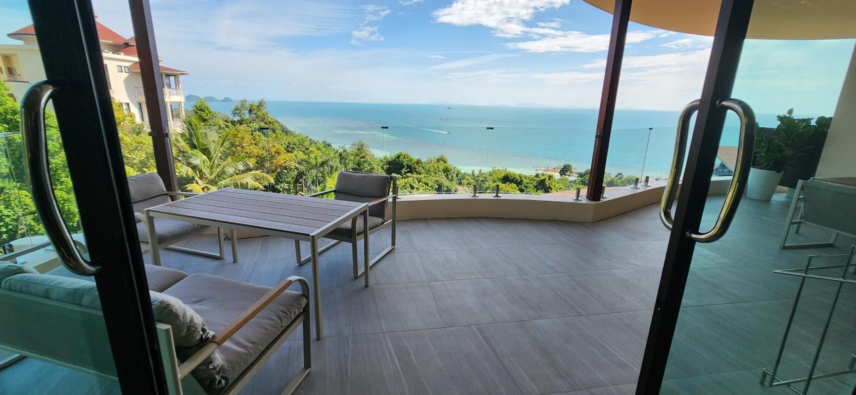 3 Bedroom Penthouse photo 2