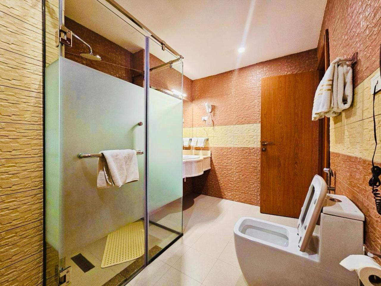 Apartment - Photo 2