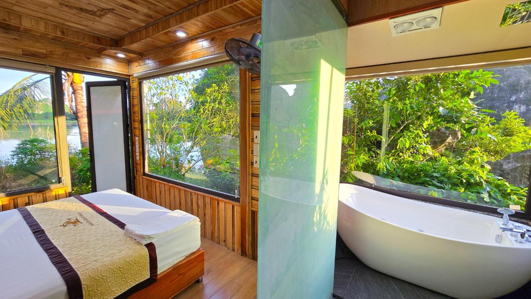 Deluxe Double Room - Photo 8