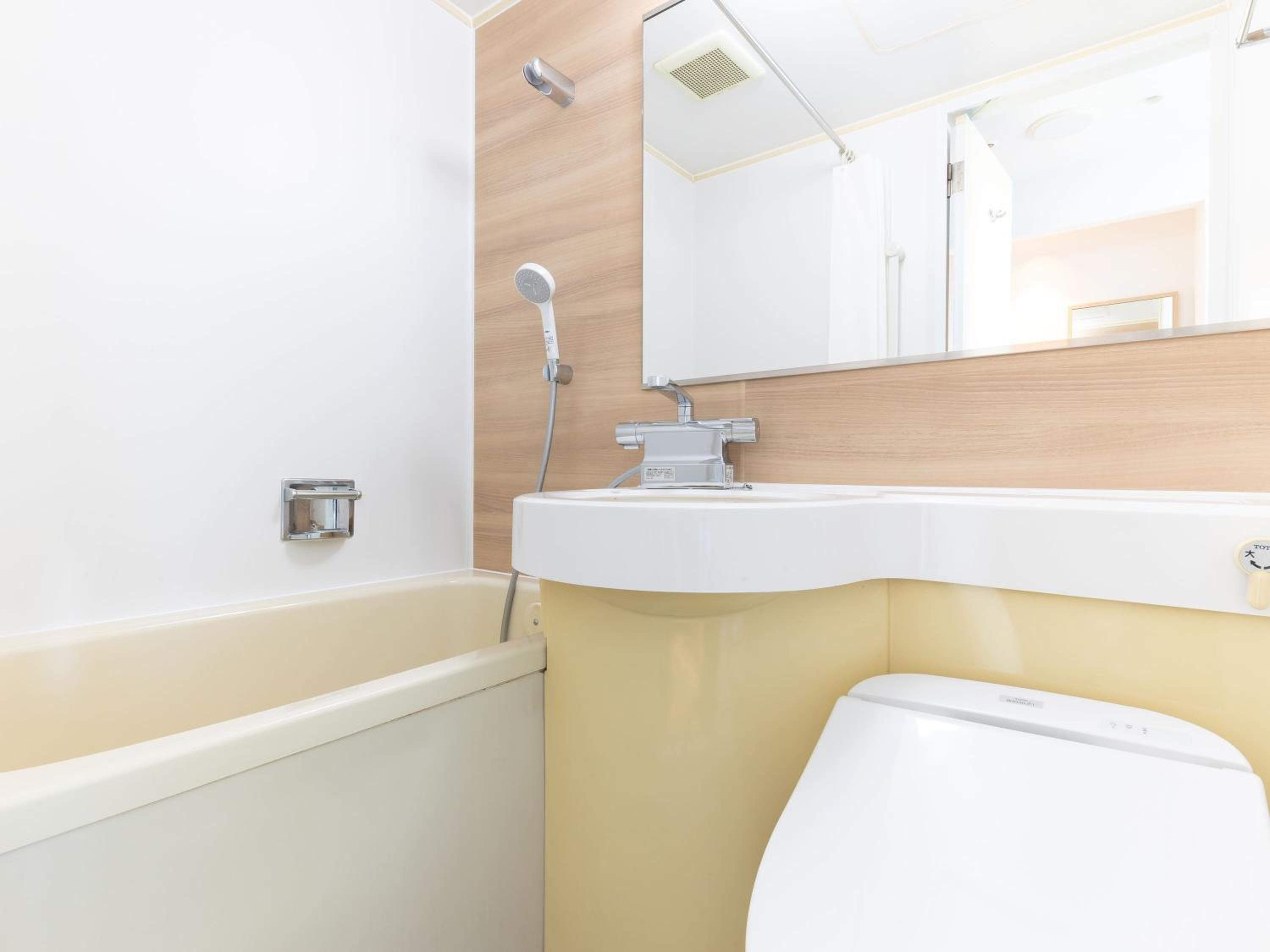 Ocean View Standard Twin Room with Private Bathroom photo 2