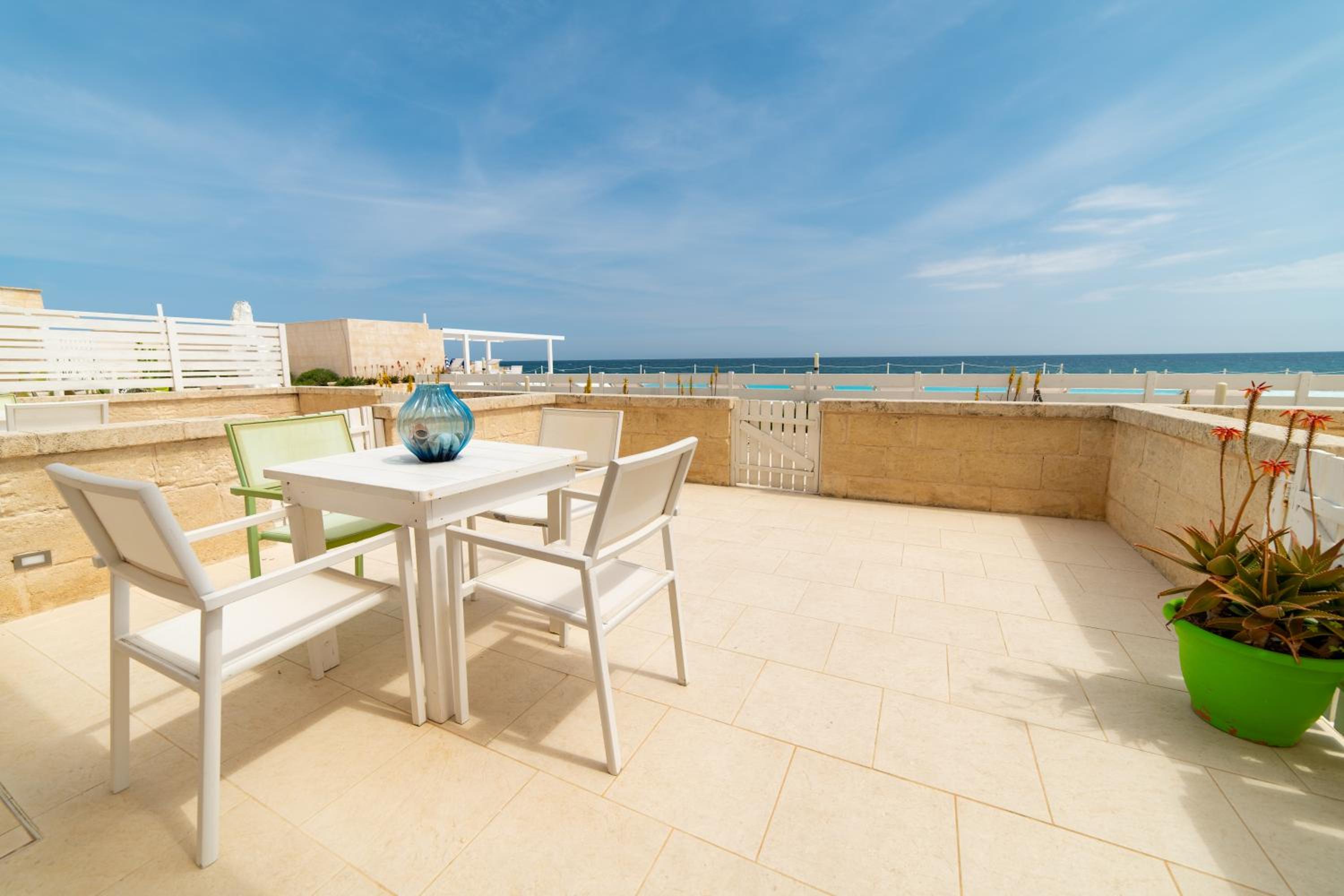 Double or Twin Room with Pool View