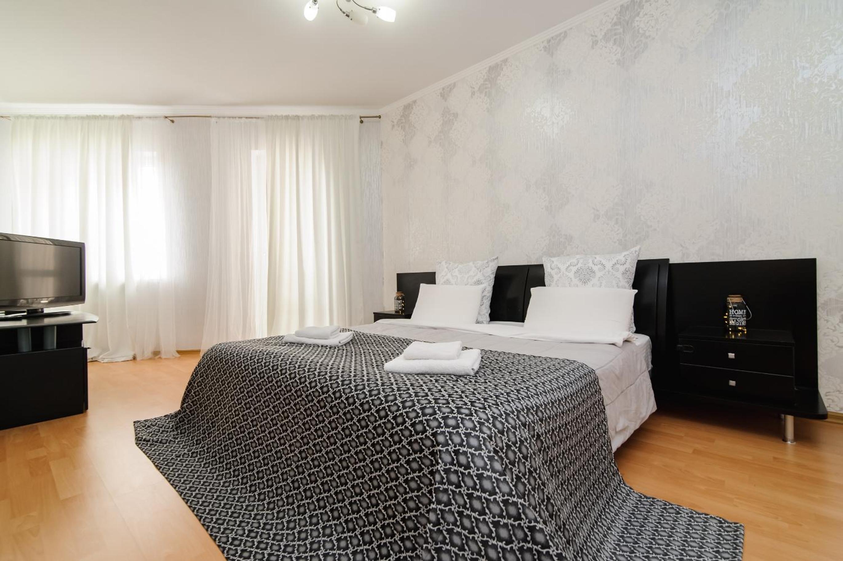 One-Bedroom Apartment with Balcony photo 1