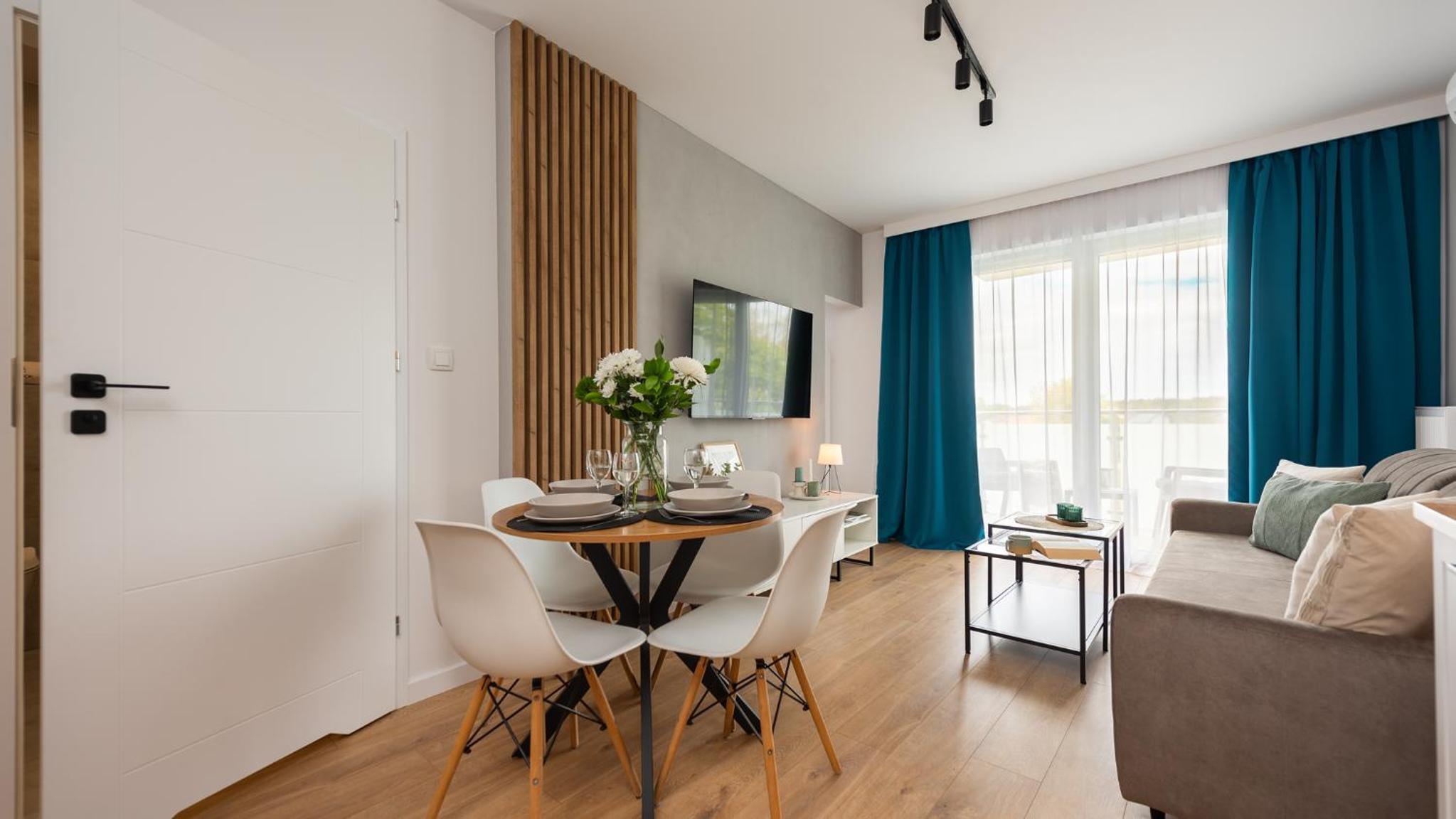 One-Bedroom Apartment with Balcony photo 3