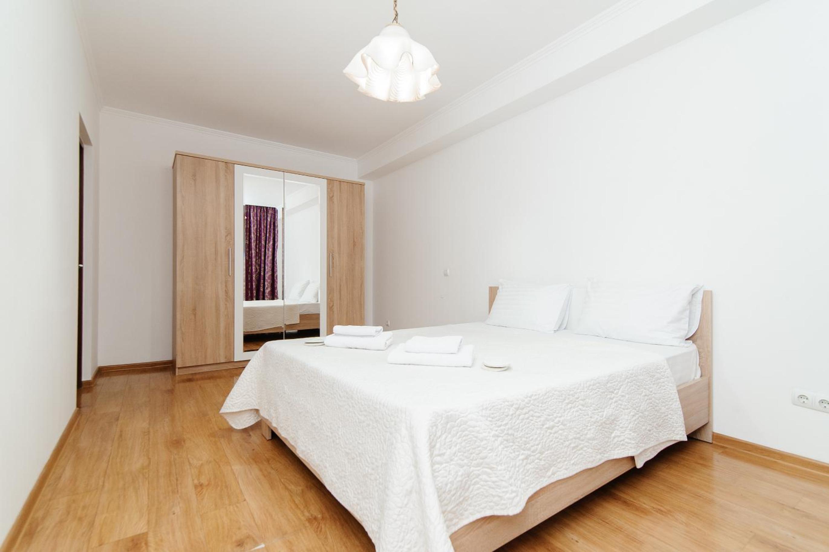 Two-Bedroom Apartment with Balcony photo 2
