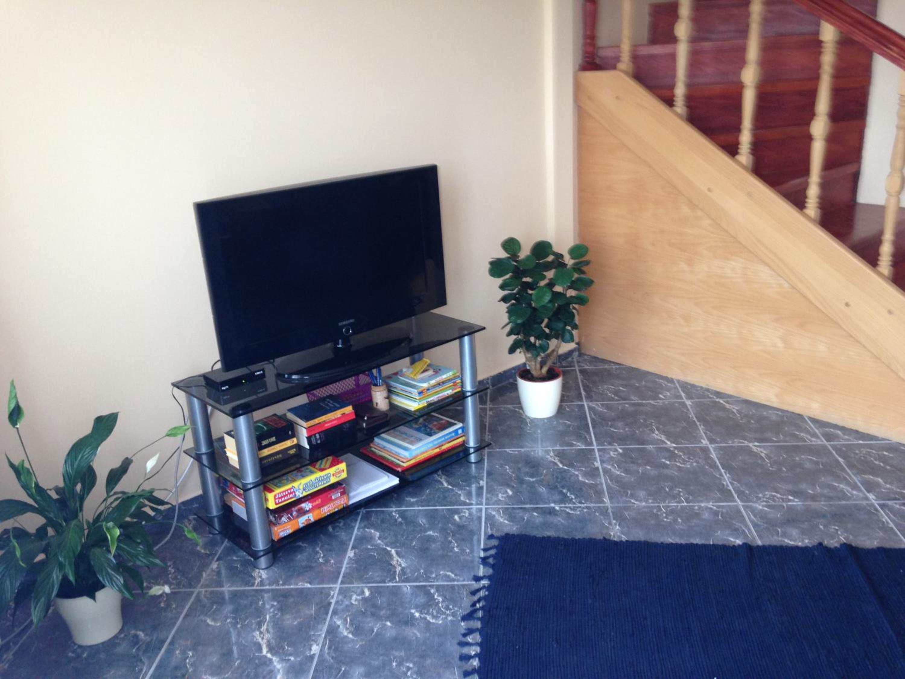 Apartment - Split Level - Photo 16
