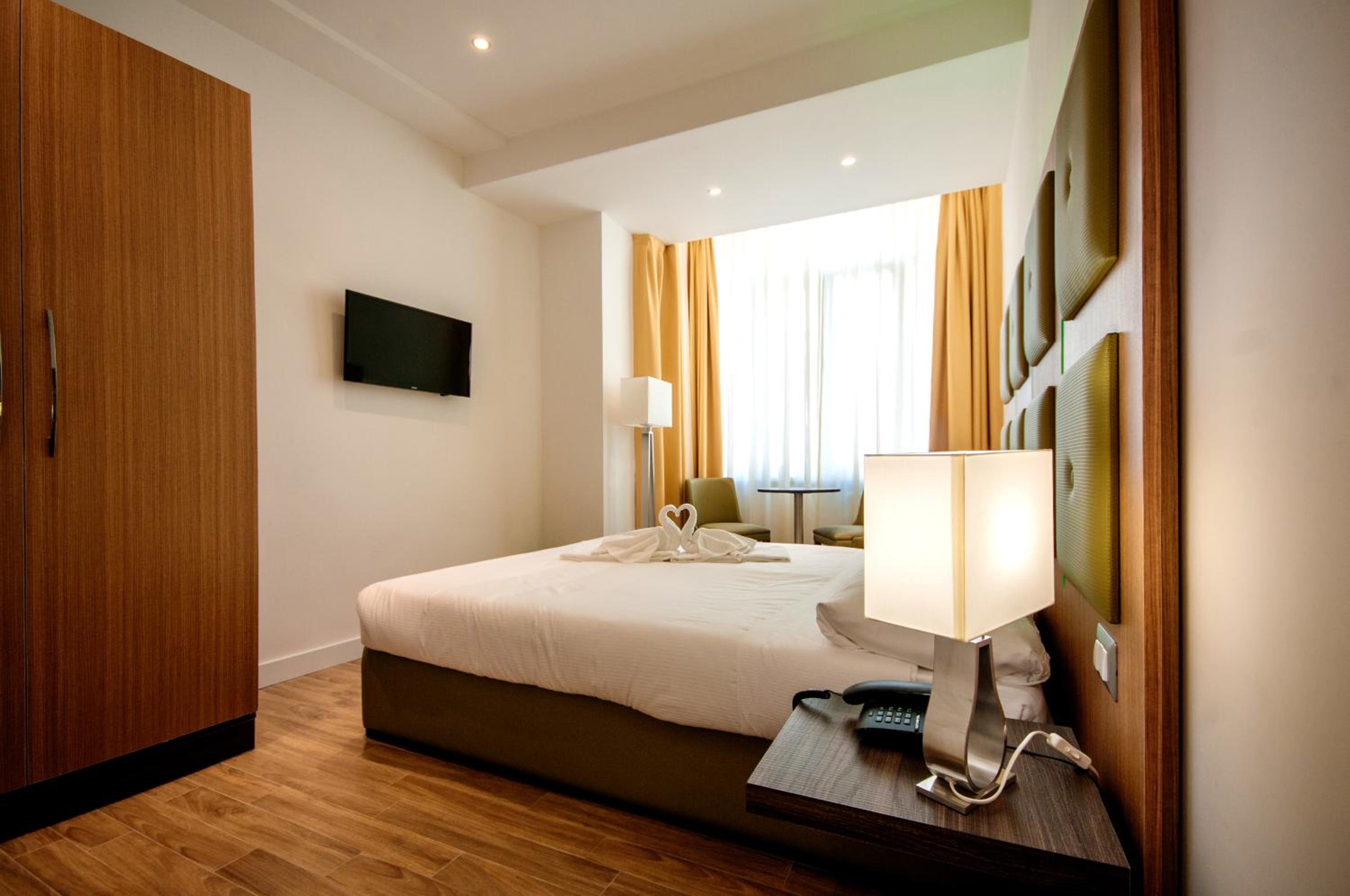 Two-Bedroom Suite photo 3