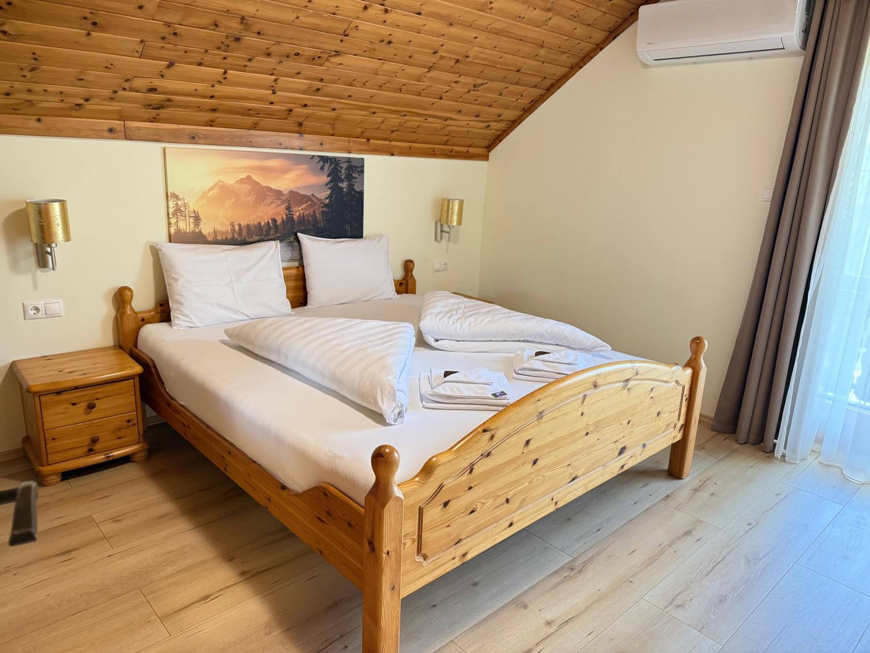 One-Bedroom Apartment with Balcony and Mountain View