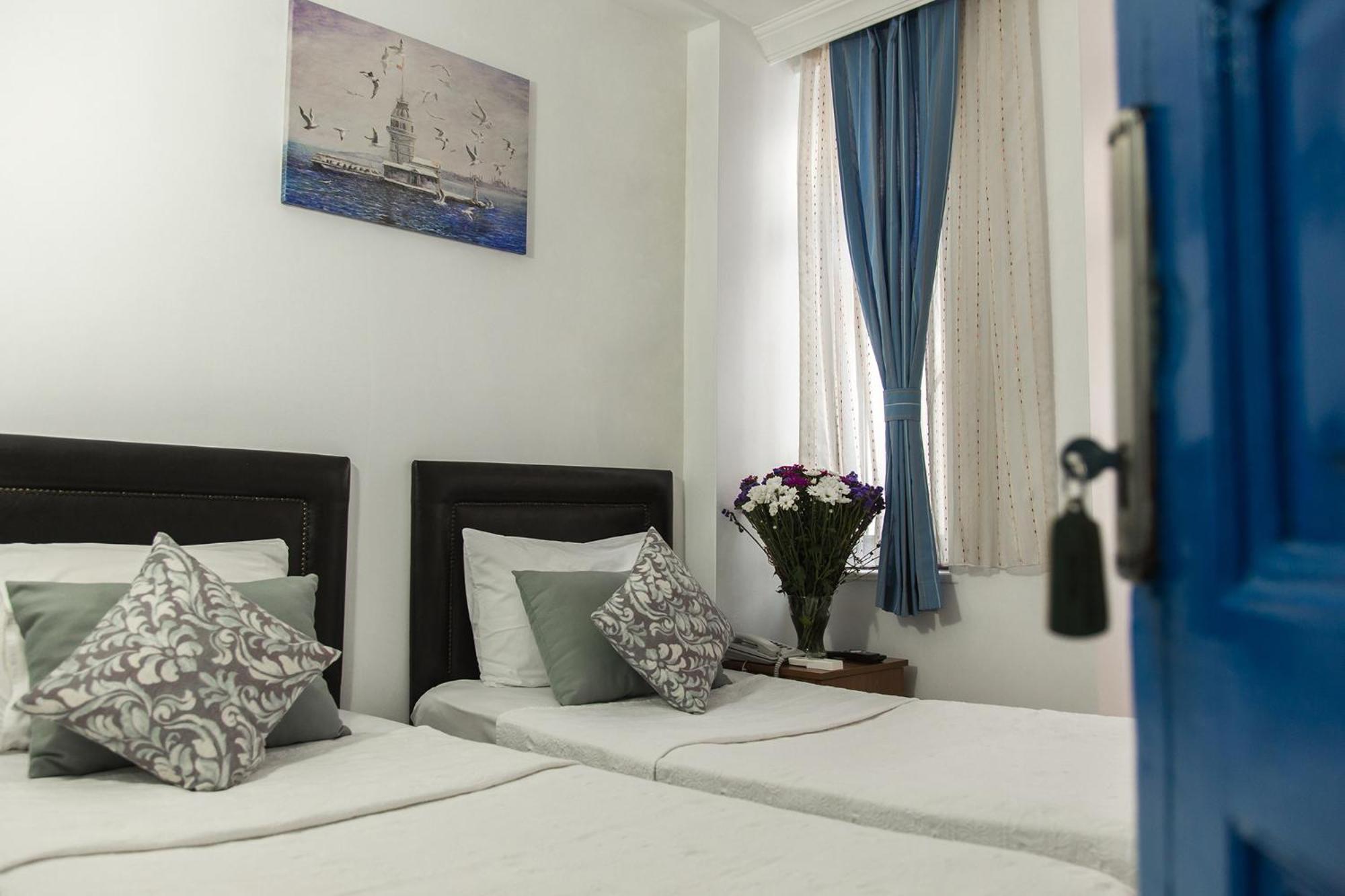Standard Twin Room photo 1