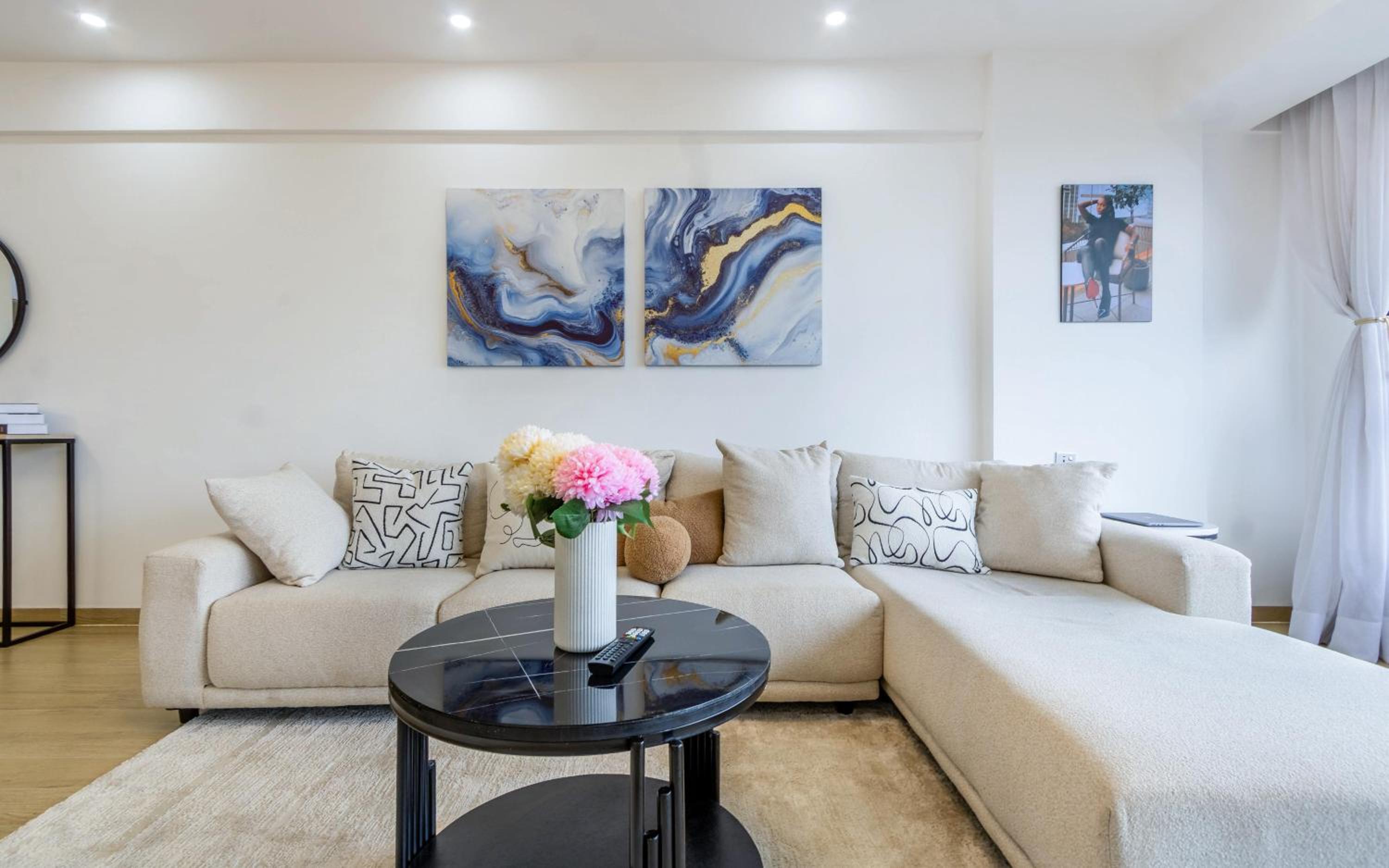 Two-Bedroom Apartment with Balcony photo 1