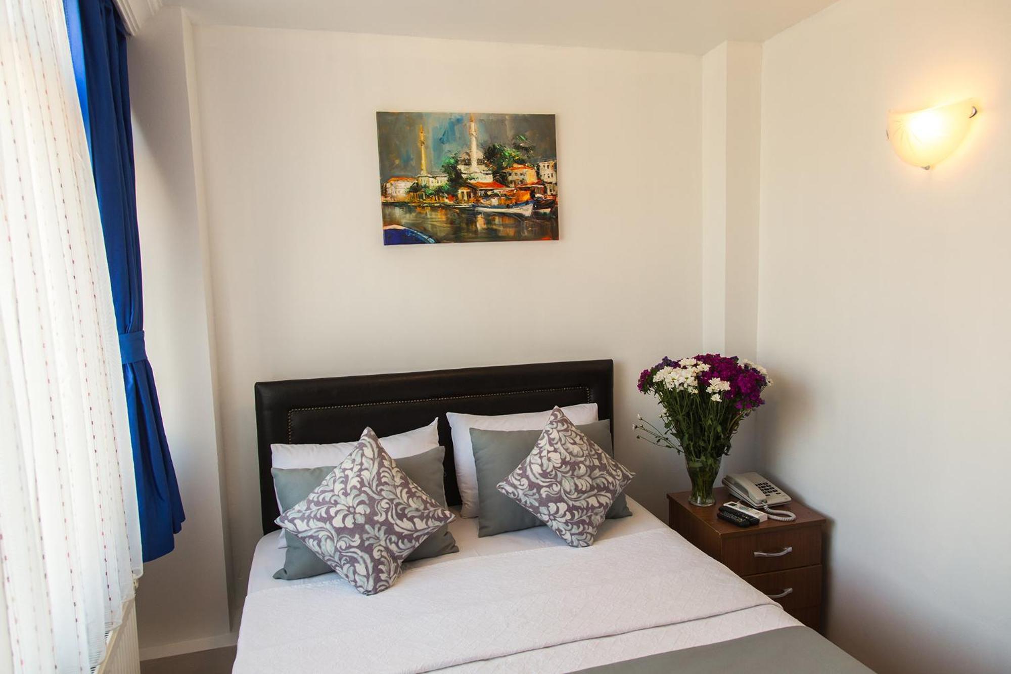 Standard Double Room photo 3