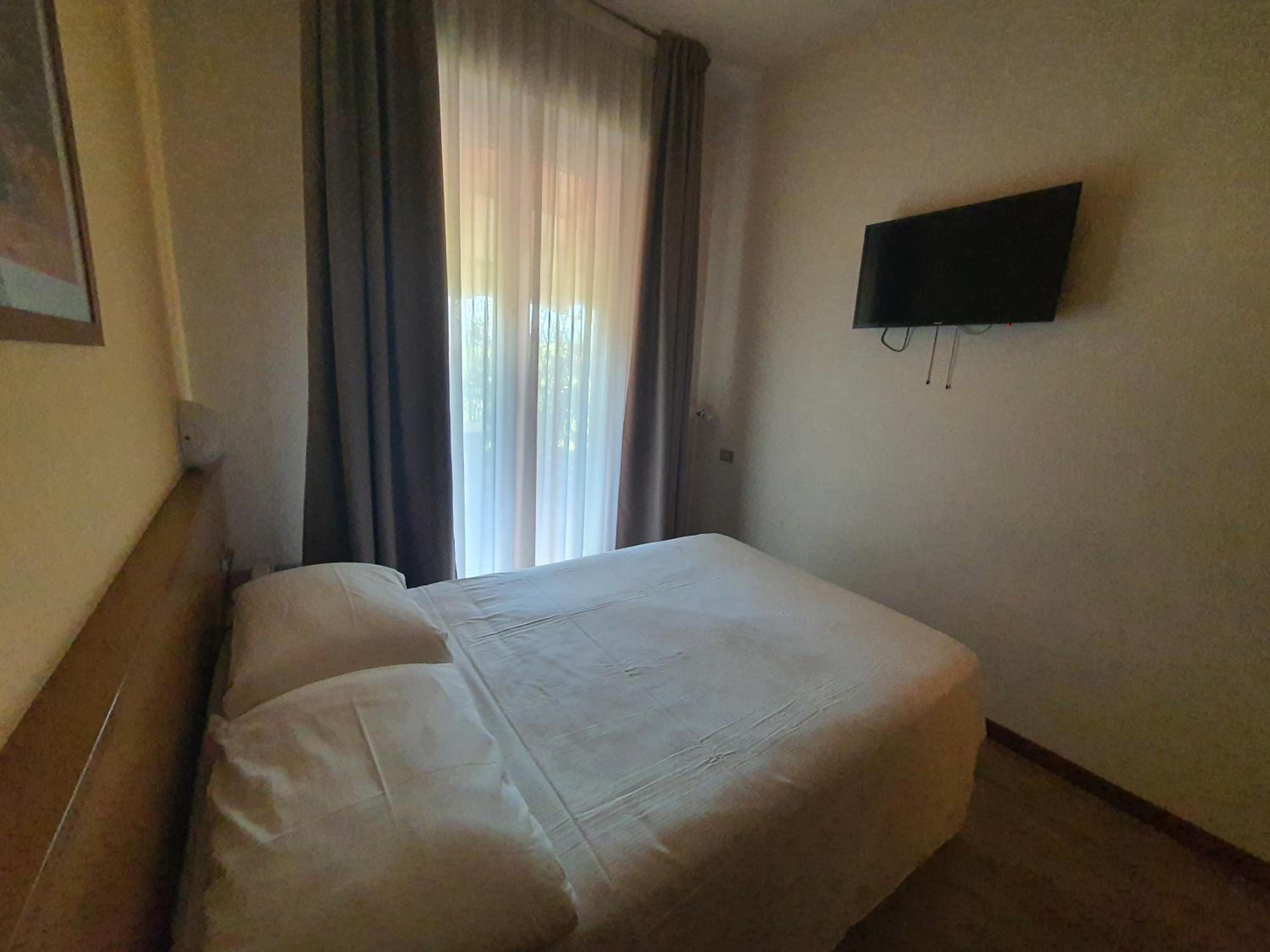Small Double Room photo 3