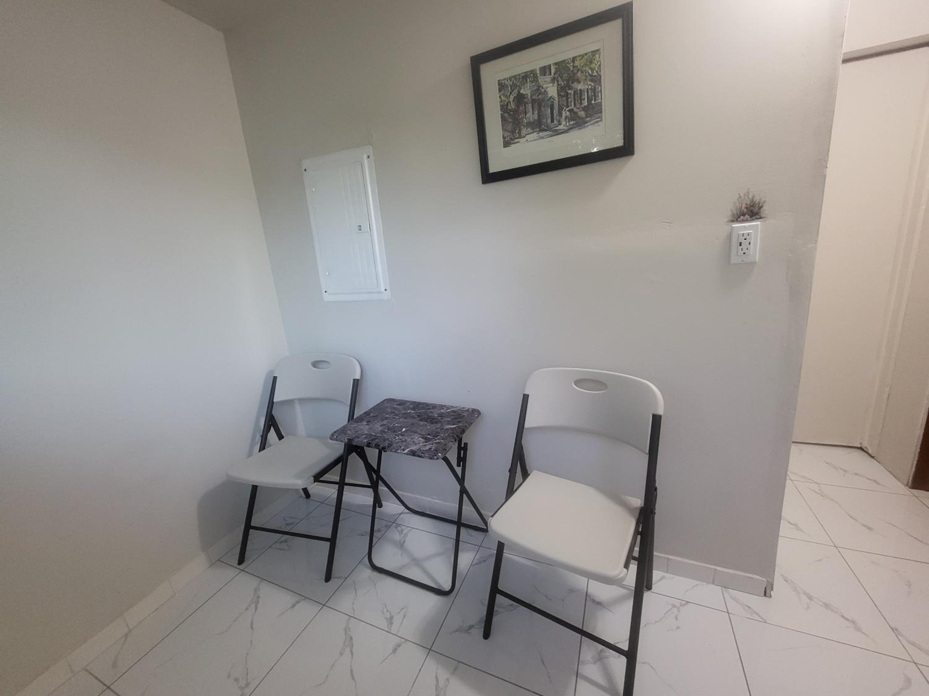Double Room with Private Bathroom photo 3
