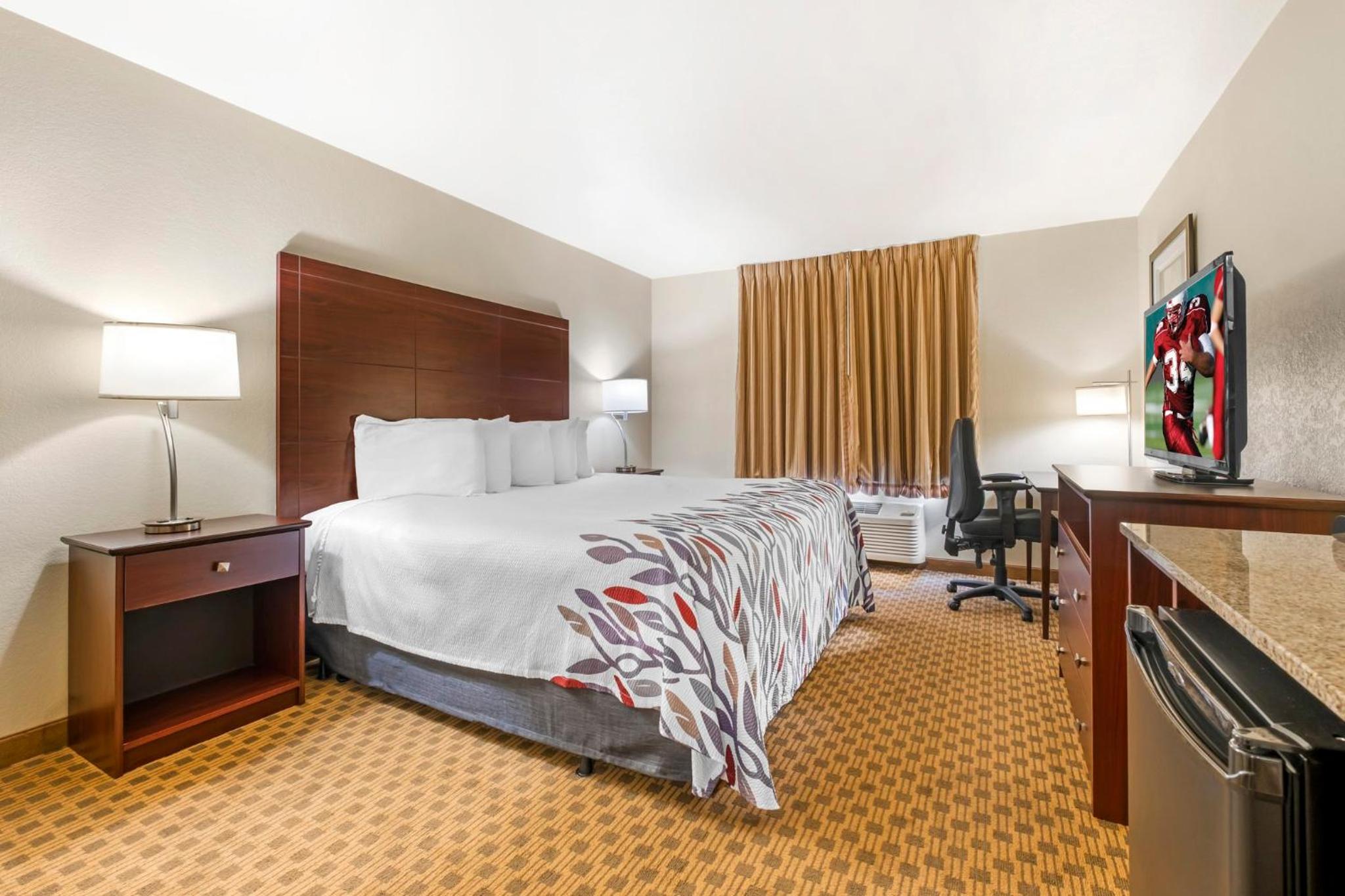 Deluxe King Room Disability Access Non-Smoking