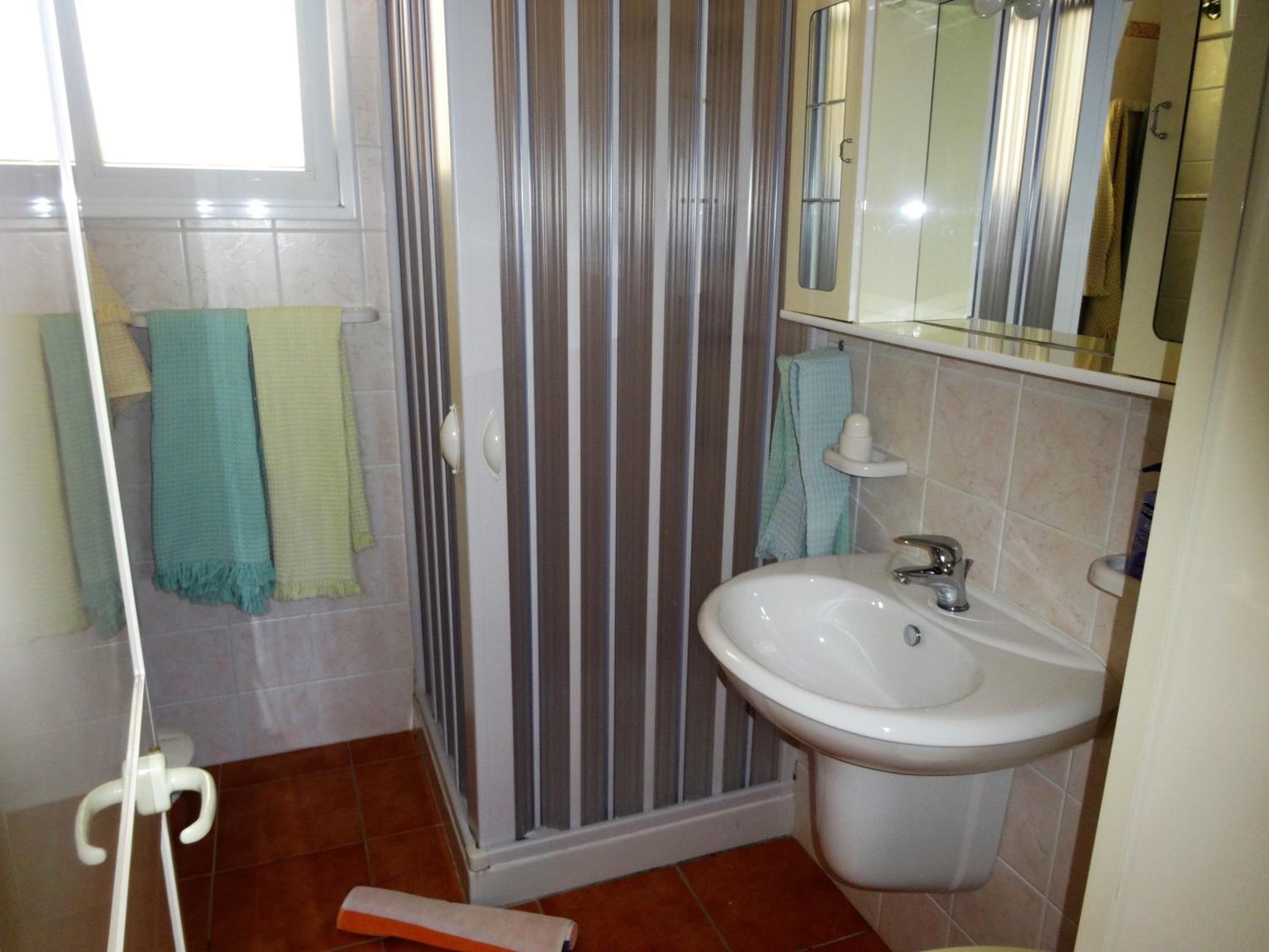 Quadruple Room - Photo 4