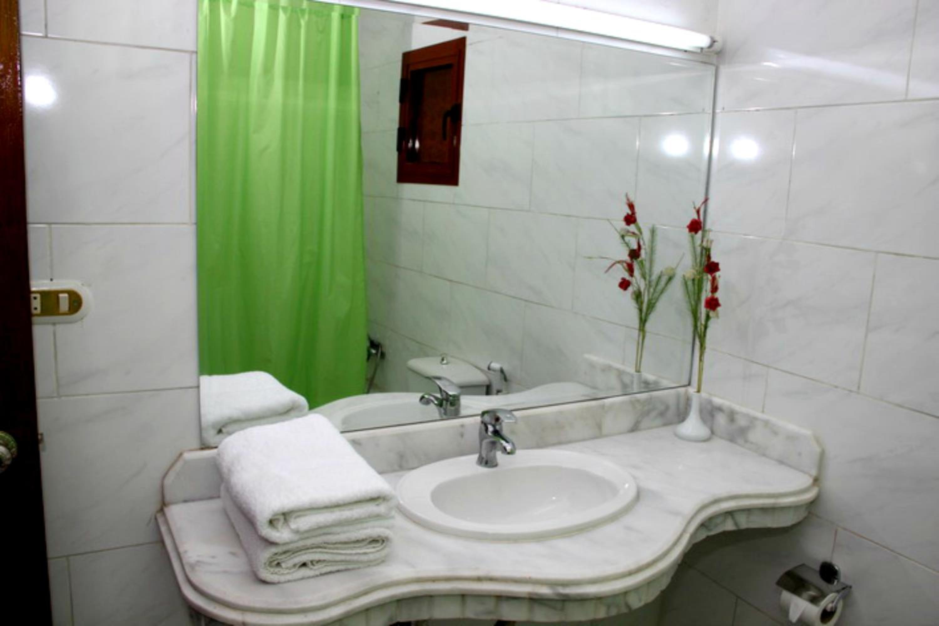 Standard Two-Bedroom Suite - Photo 3