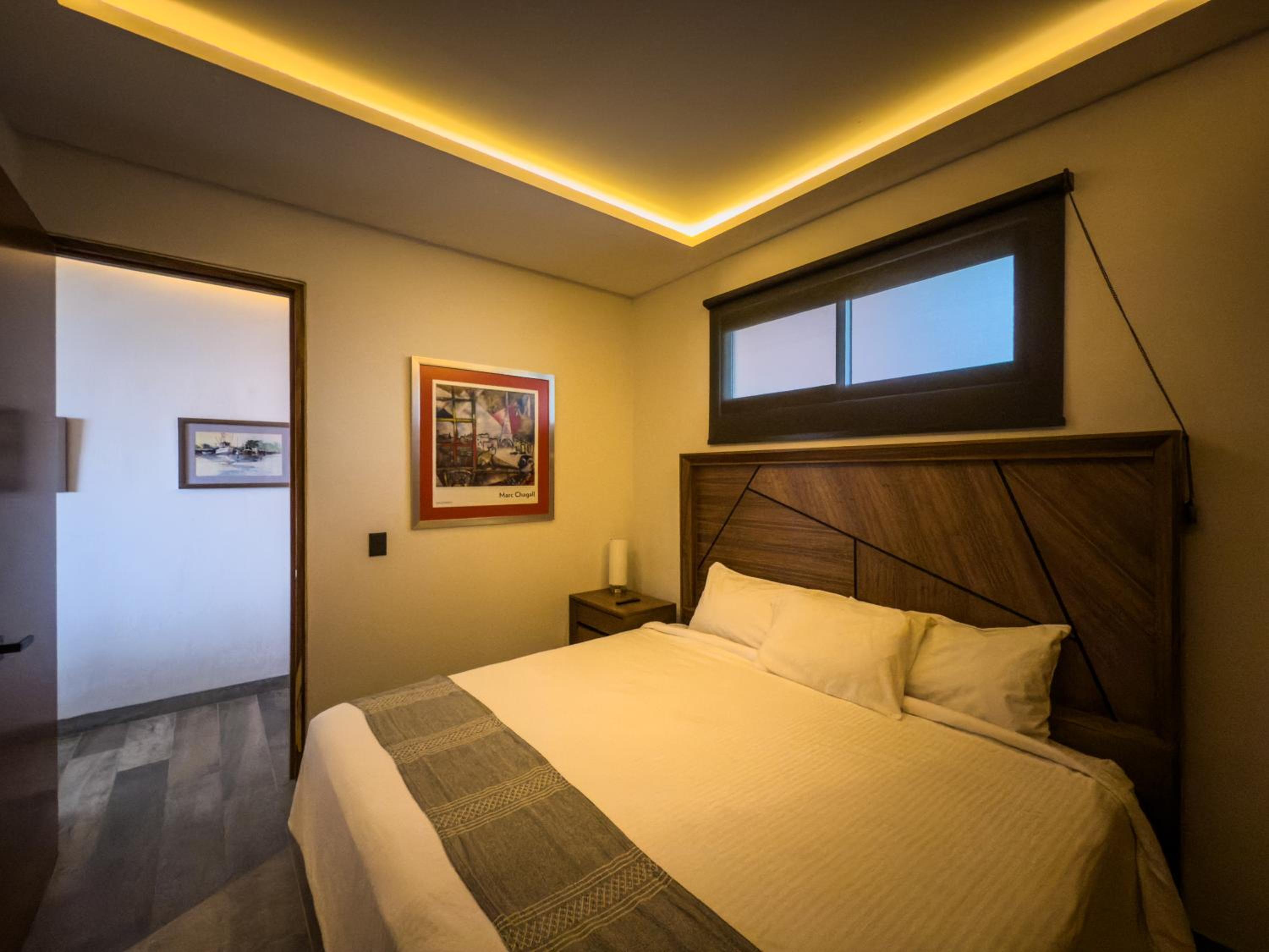 One-Bedroom Deluxe Apartment