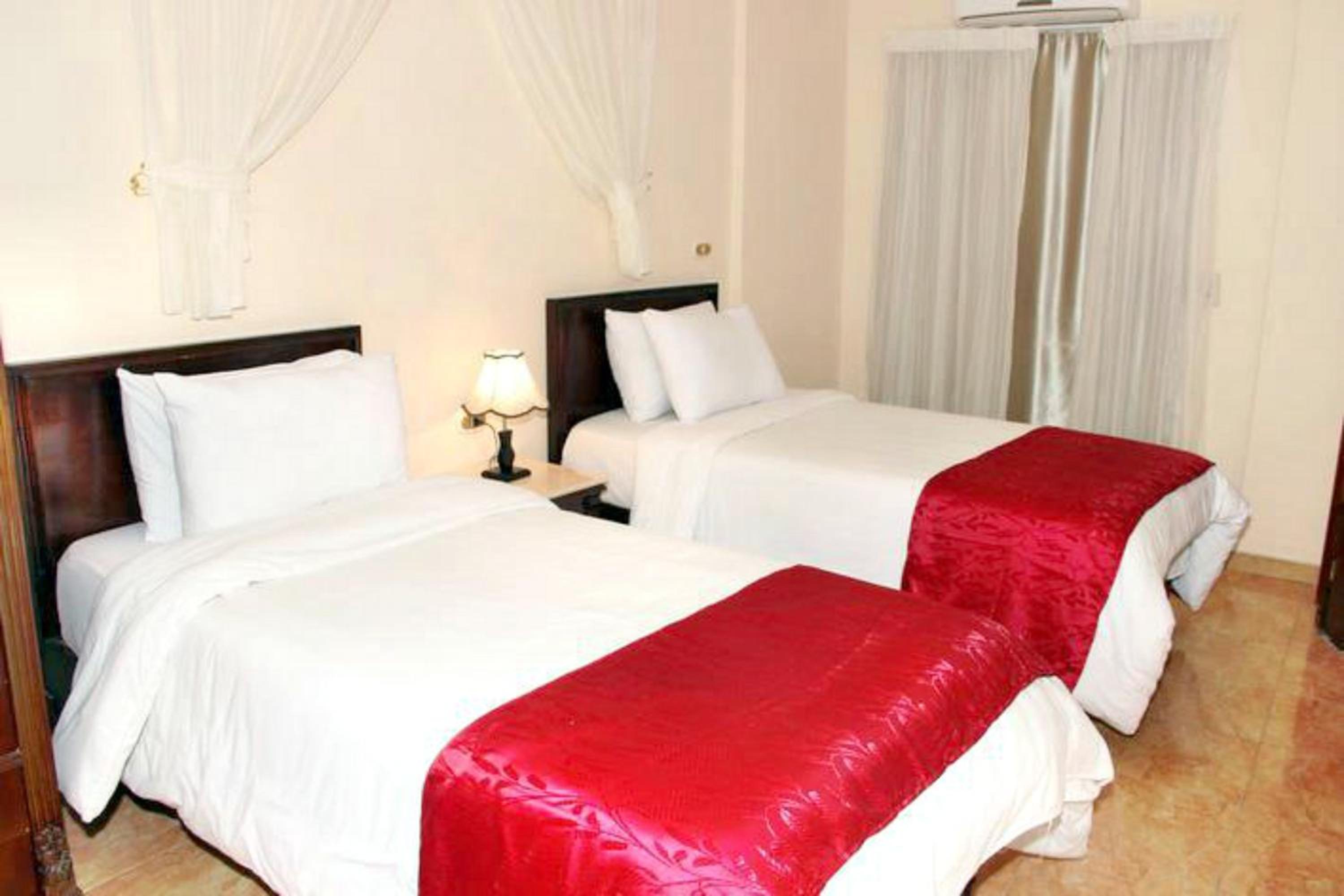 Standard Three-Bedroom Suite - Photo 2