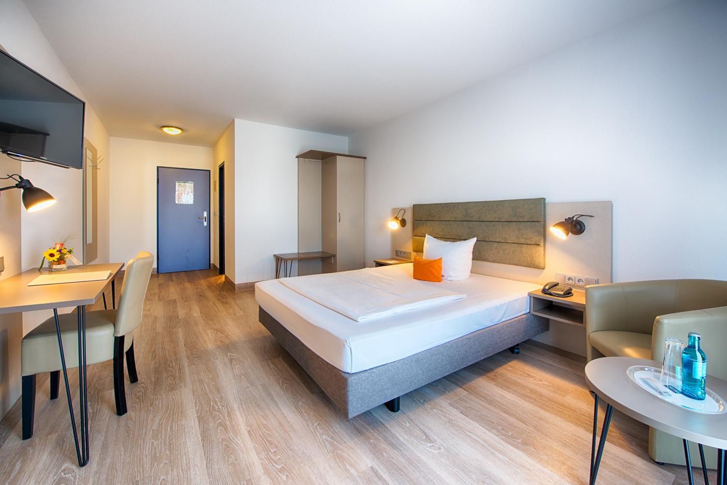 Business Twin Room - Photo 5
