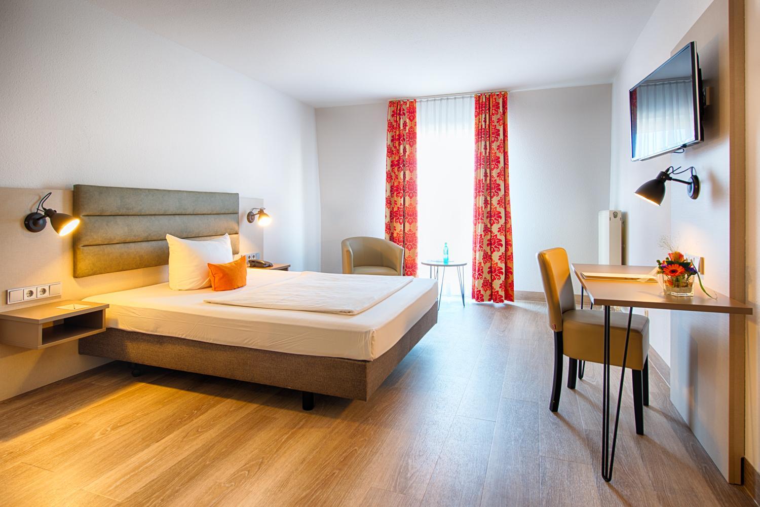 Business Twin Room - Photo 2